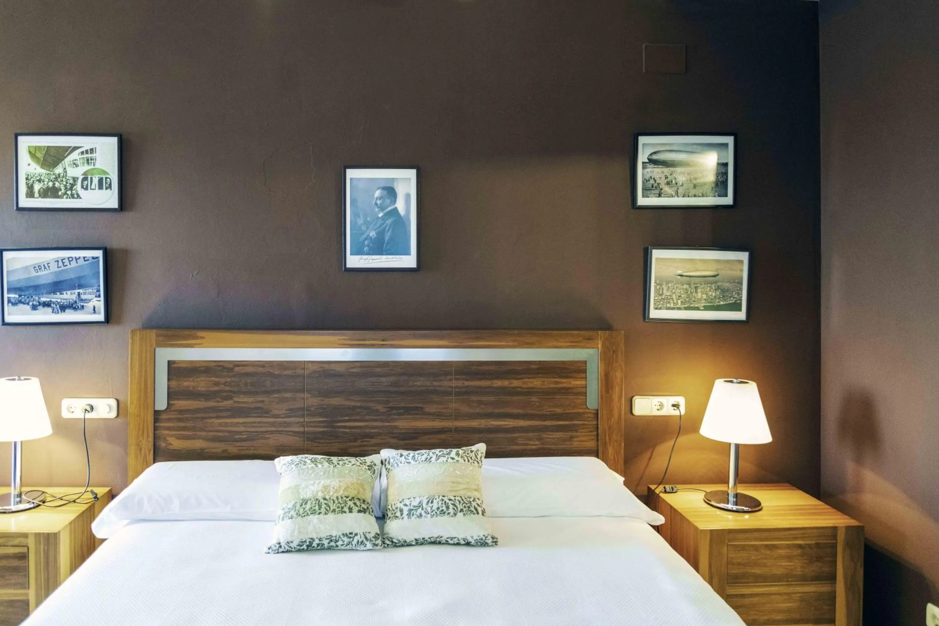 Bed in Hotel Utopía