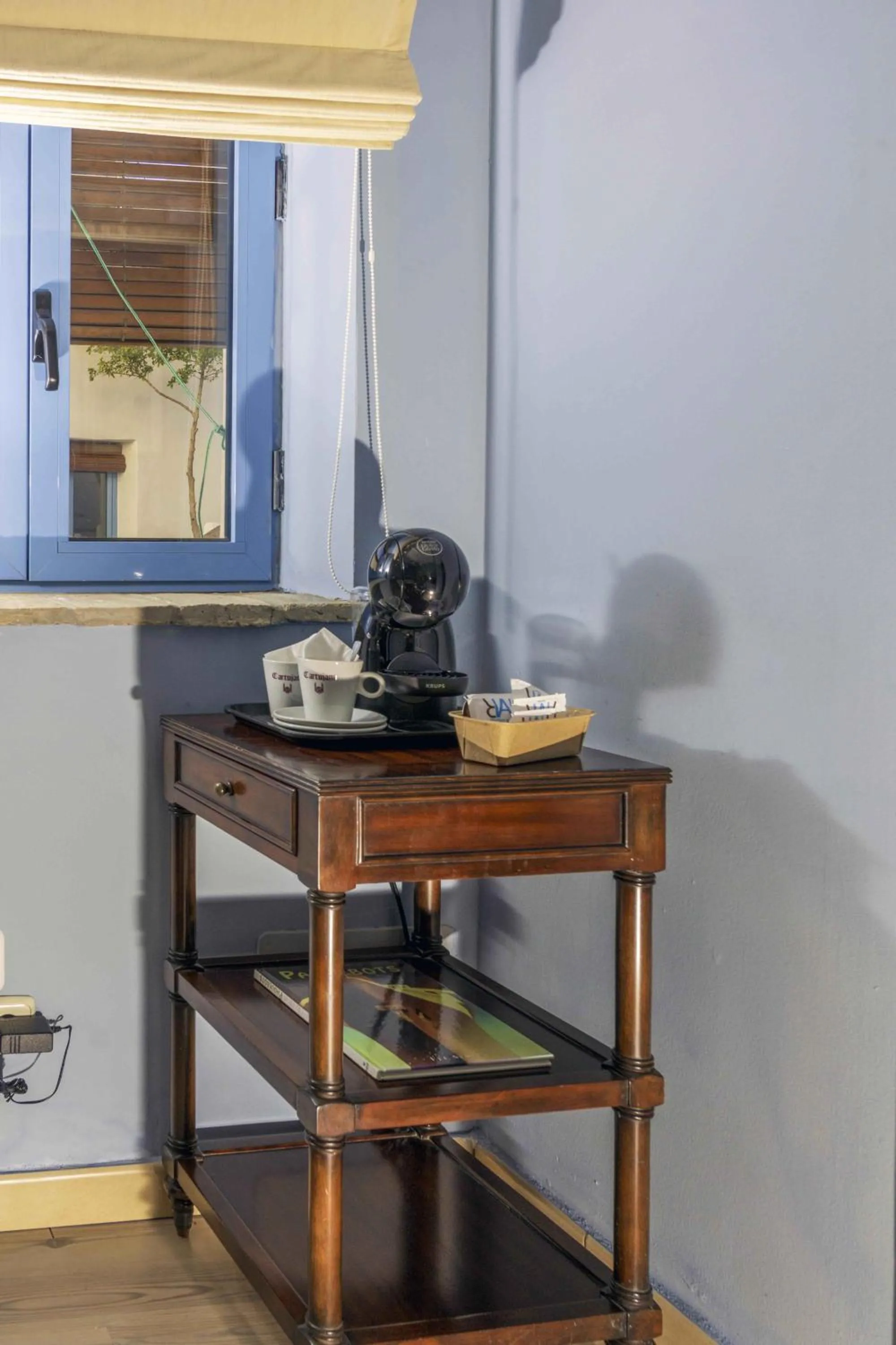 Coffee/tea facilities in Hotel Utopía