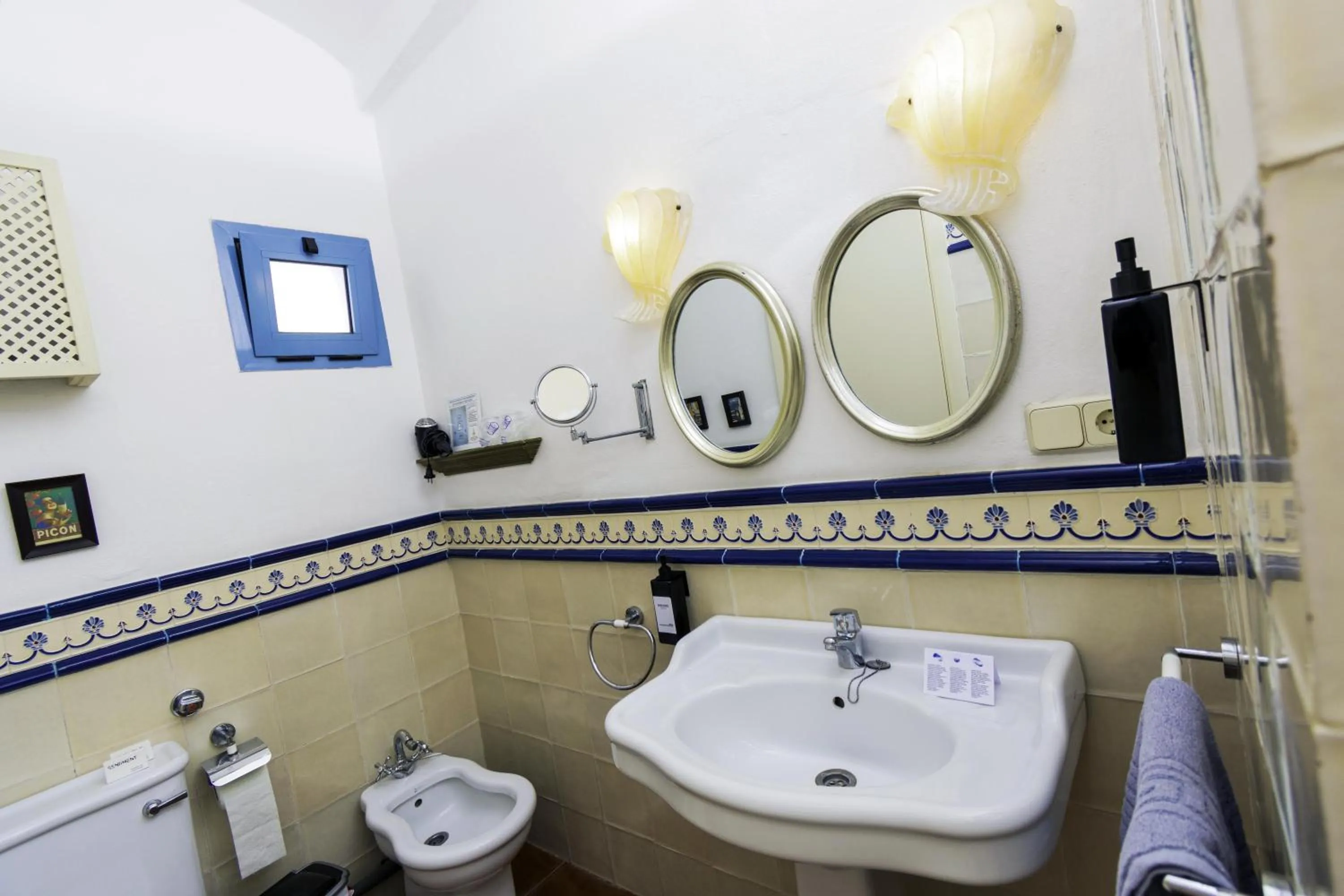 Bathroom in Hotel Utopía