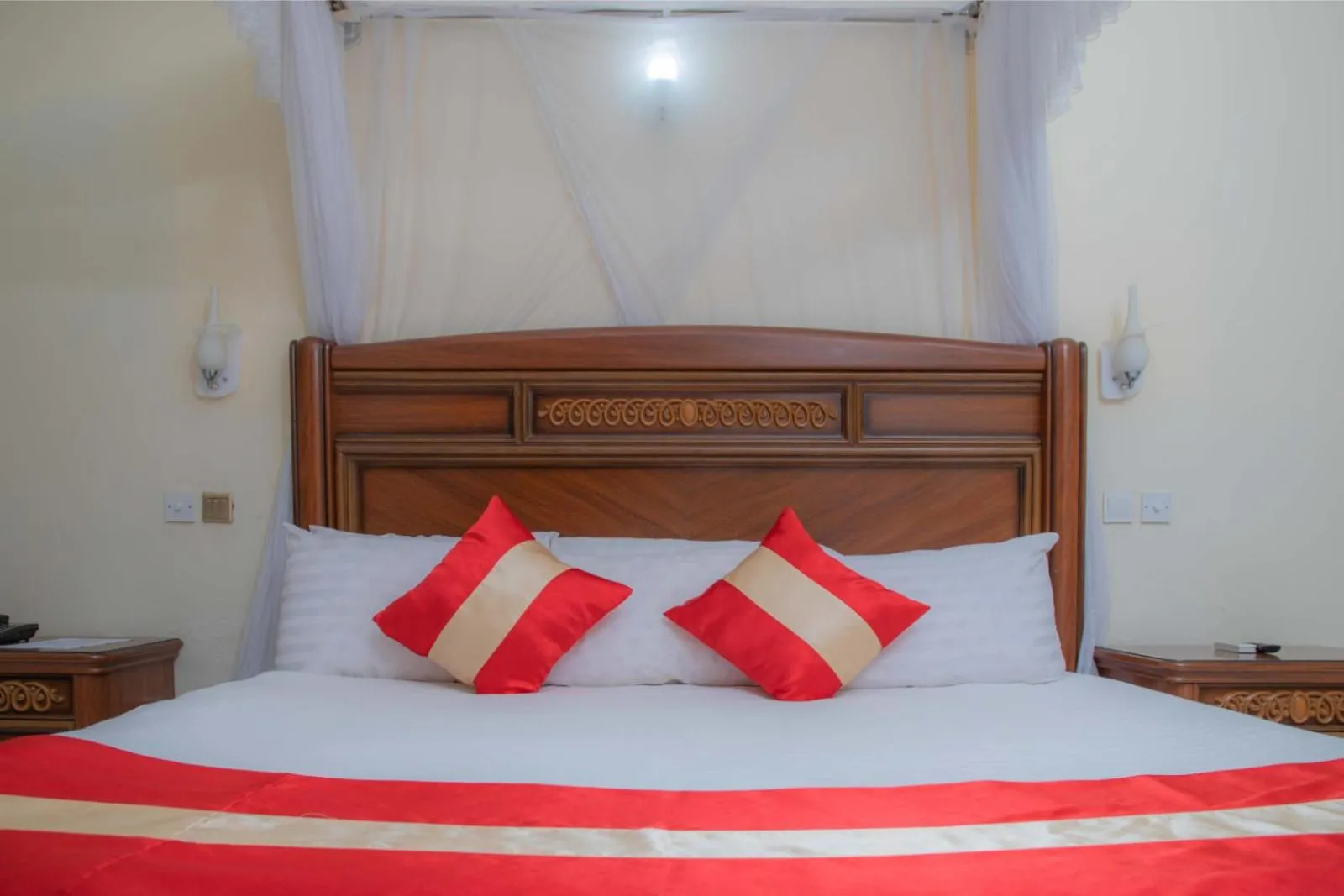 Bed in Miika Eco Resort Hotel