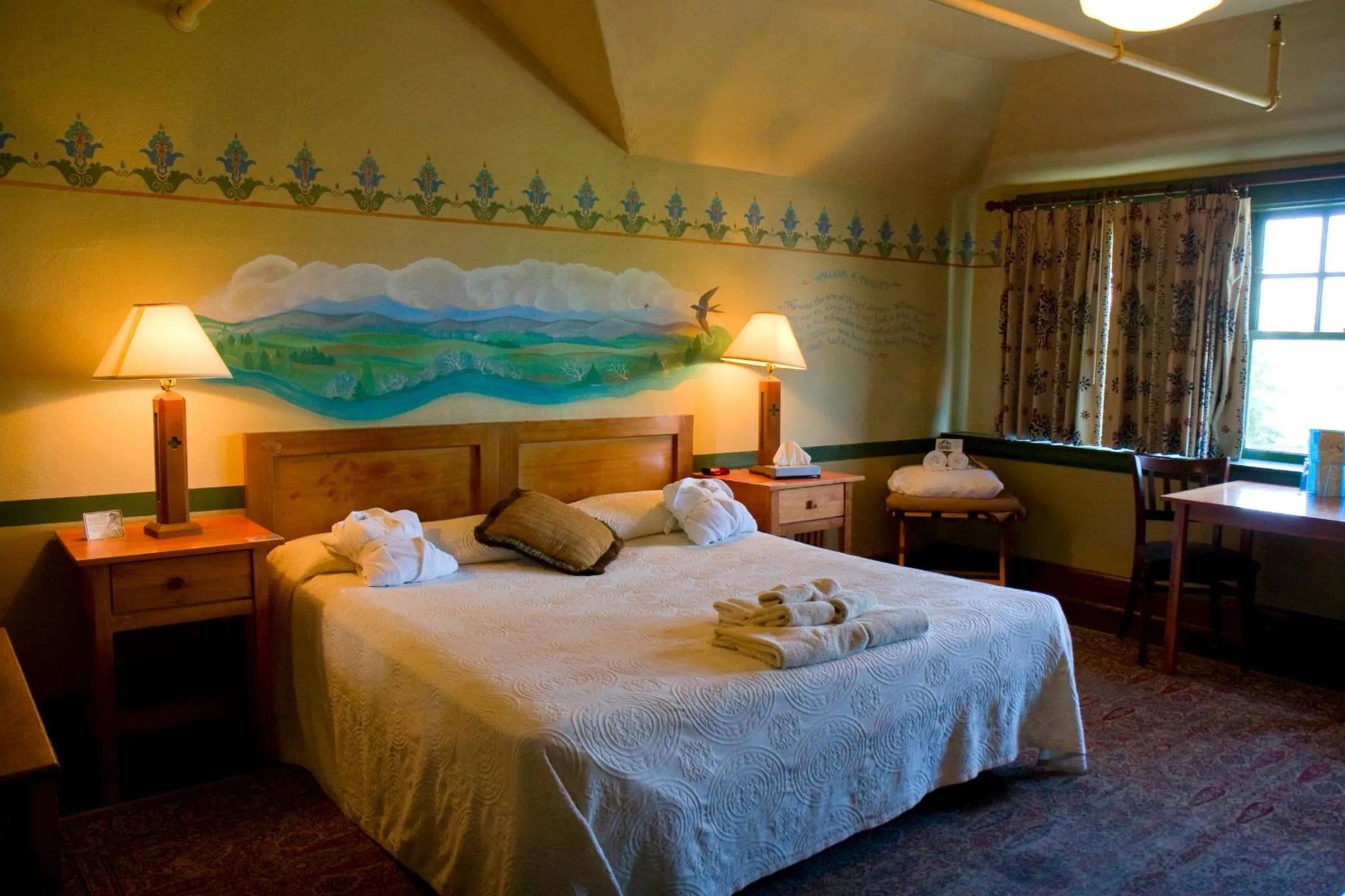 Photo of the whole room, Bed in McMenamins Edgefield
