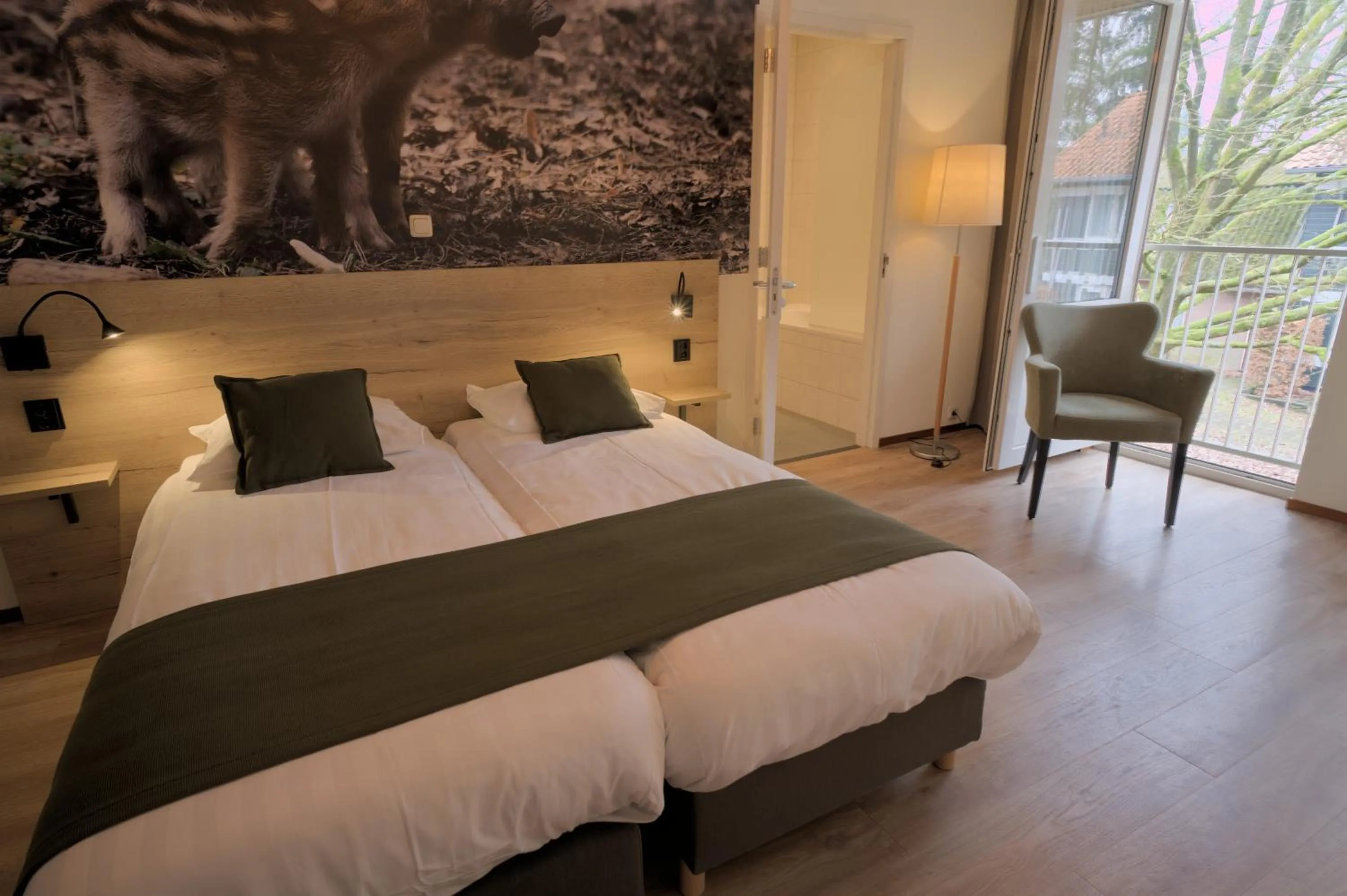 View (from property/room), Bed in Hotel de Stoppelberg