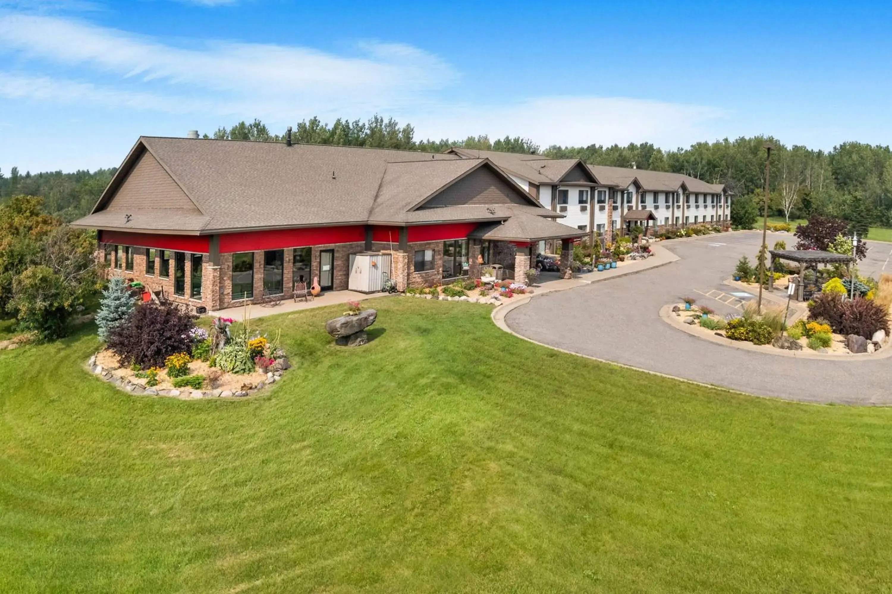 Property building in Super 8 by Wyndham Eveleth Property building in Super 8 by Wyndham Eveleth