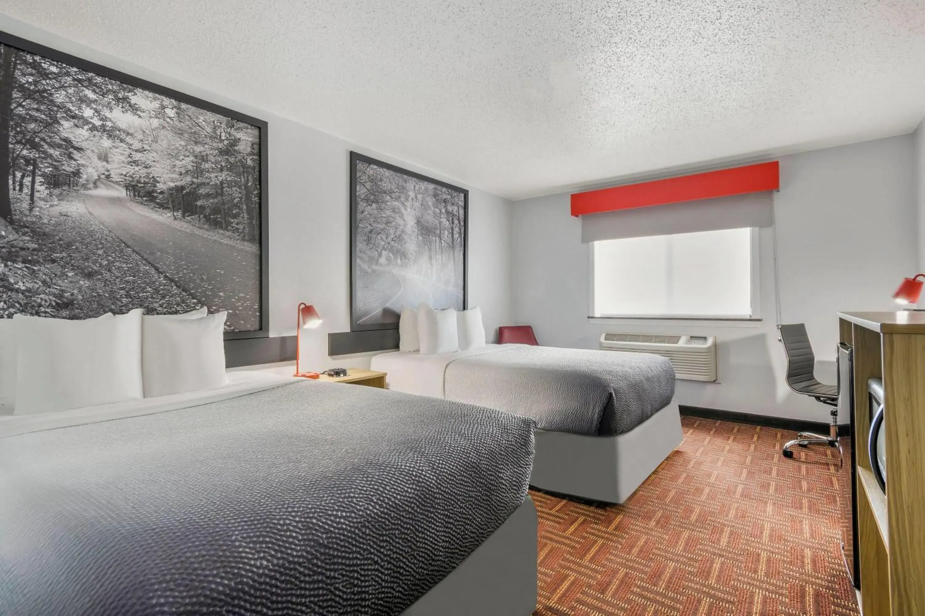 Deluxe Double Room with Two Double Beds - Non-Smoking in Super 8 by Wyndham Eveleth Deluxe Double Room with Two Double Beds - Non-Smoking in Super 8 by Wyndham Eveleth