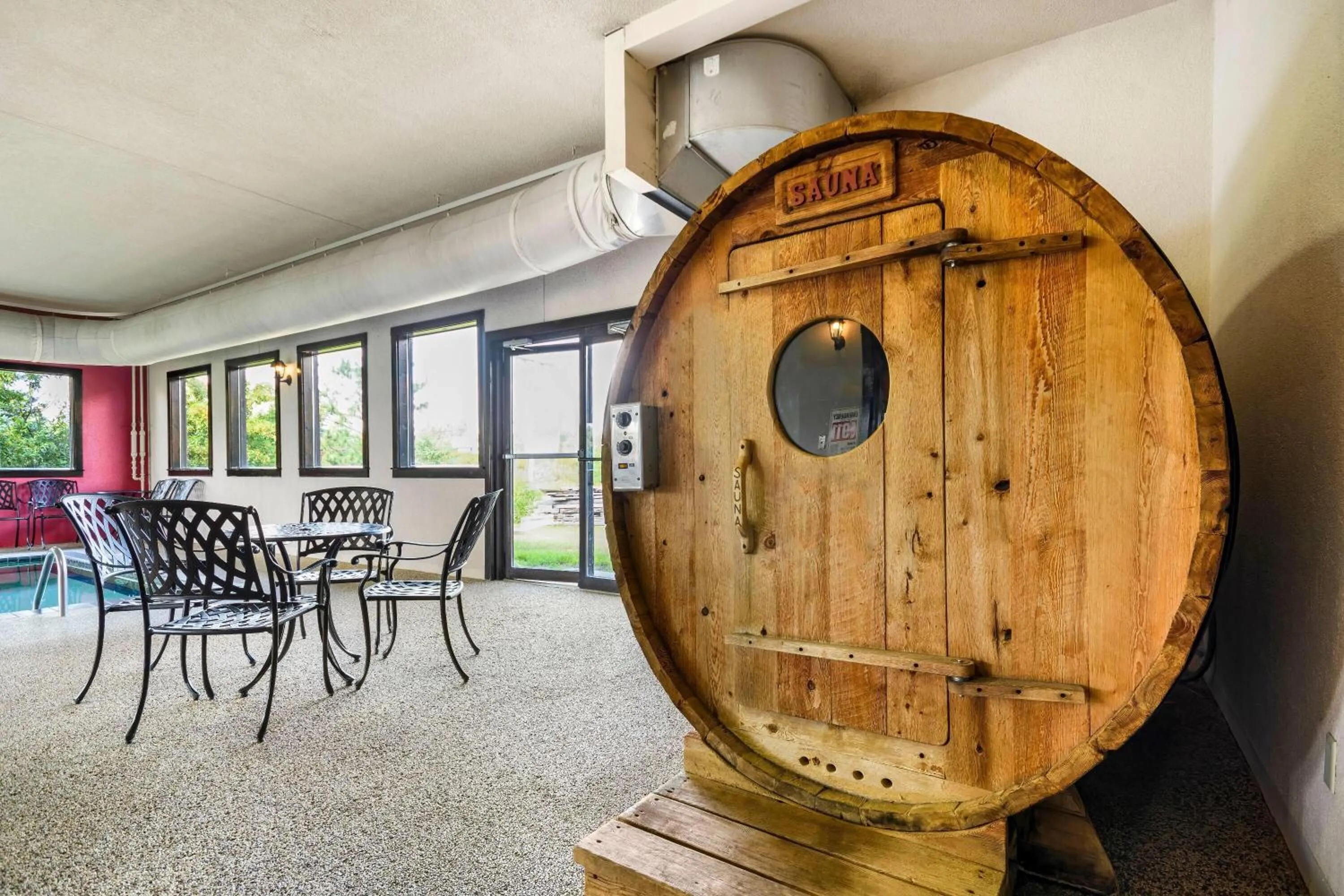 Spa and wellness centre/facilities in Super 8 by Wyndham Eveleth