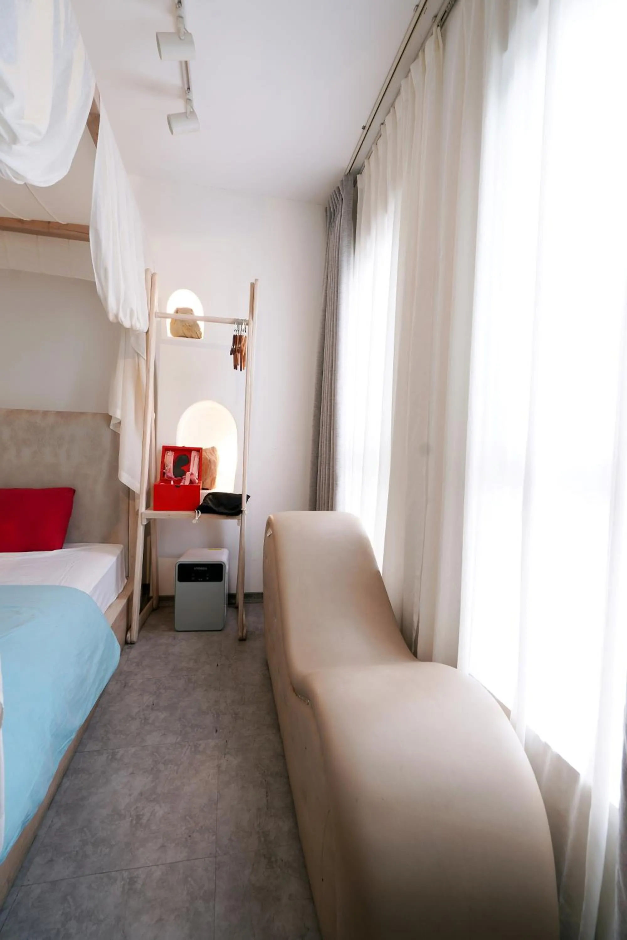 Decorative detail, Bed in 69 Boutique by Minova