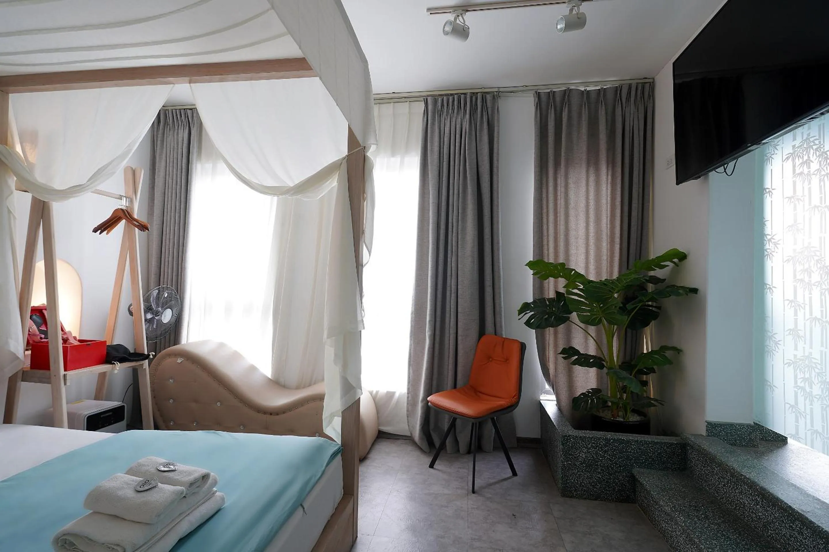 View (from property/room), Bed in 69 Boutique by Minova