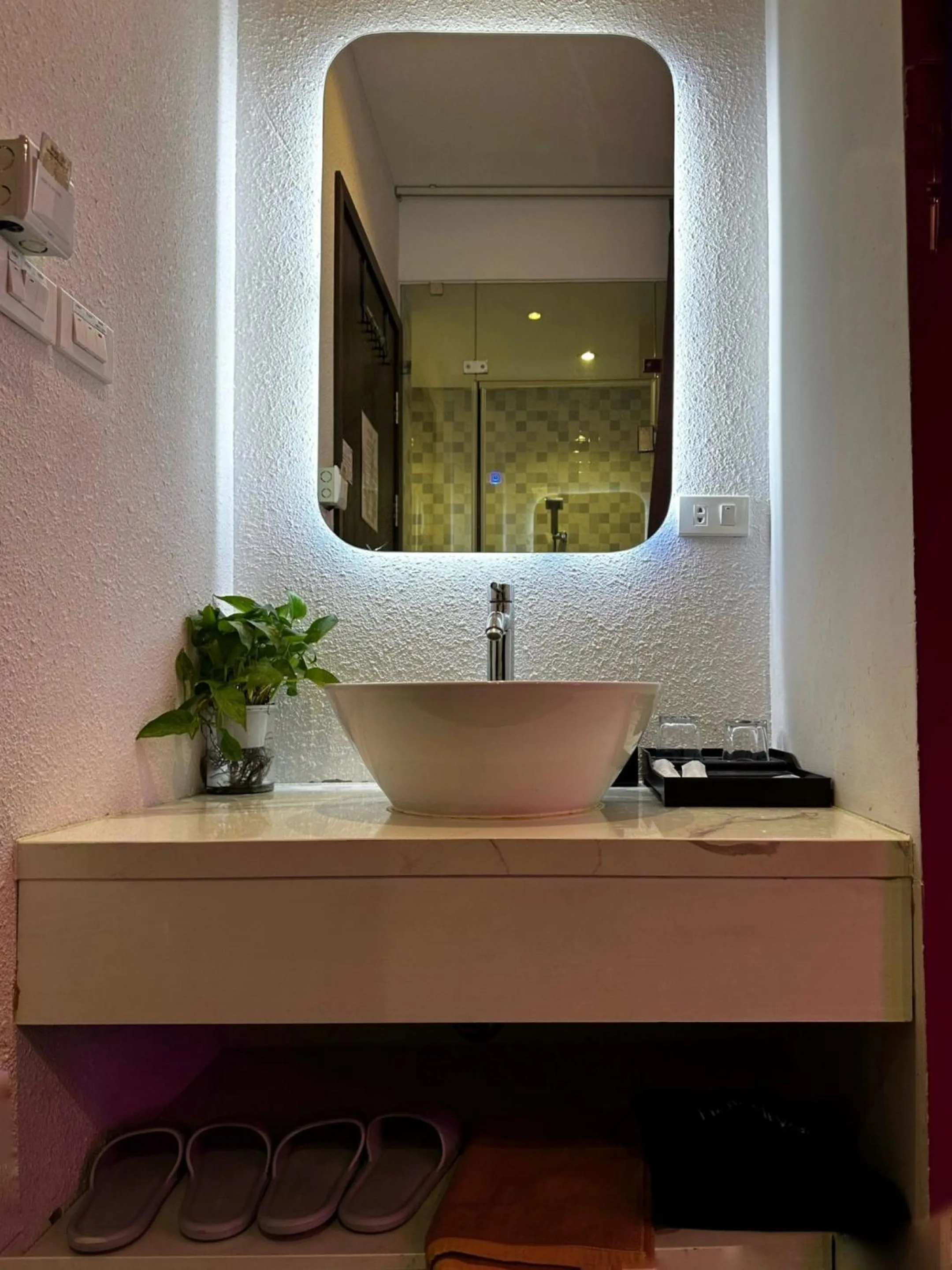 Bathroom in 69 Boutique by Minova