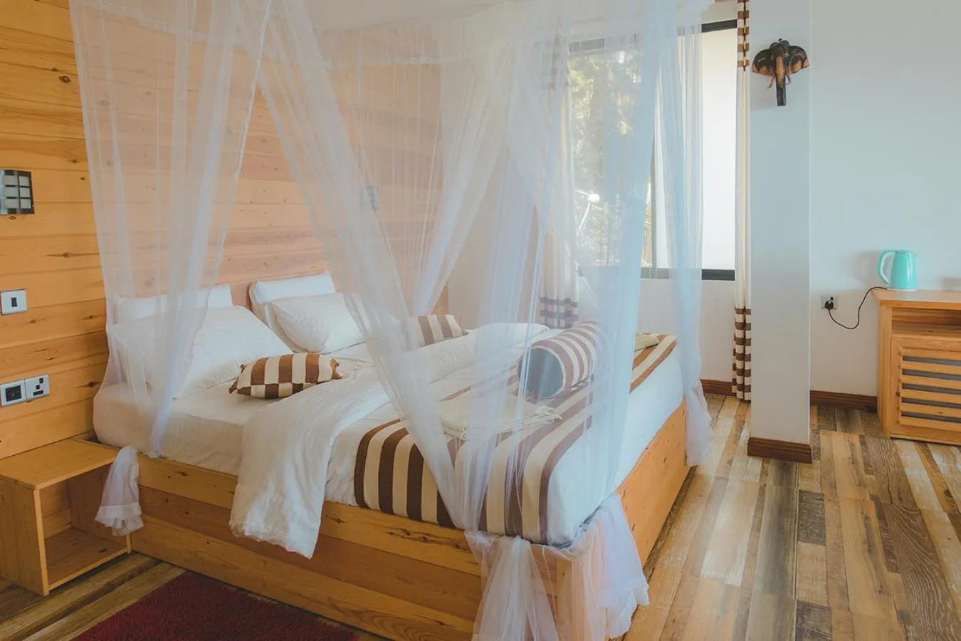 Bedroom, Bed in Green Hill