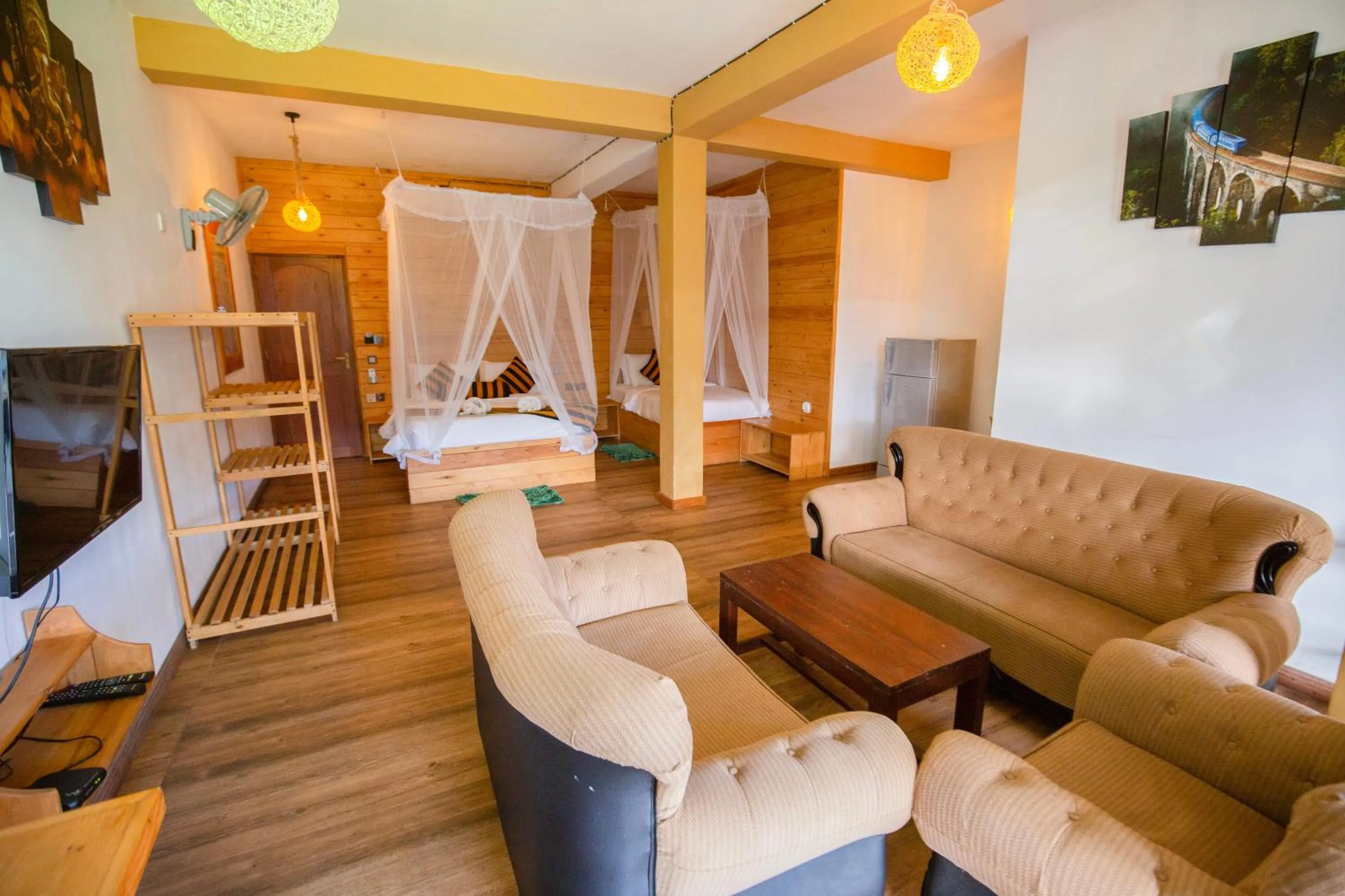 Bedroom, Bed in Green Hill