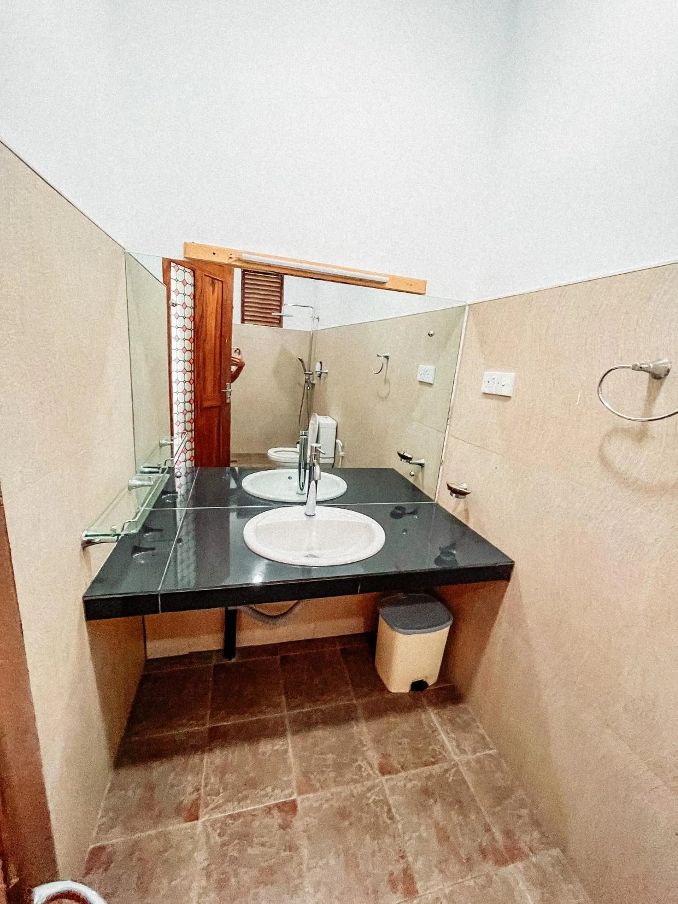 Bathroom in Green Hill