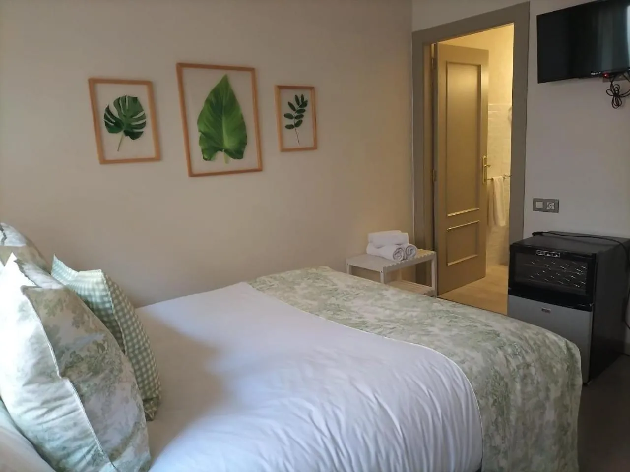 Bed in Maison Muralleta B&B