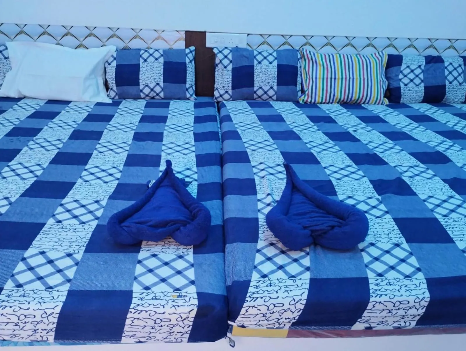 Bed in Sea Bird Resort Resturant