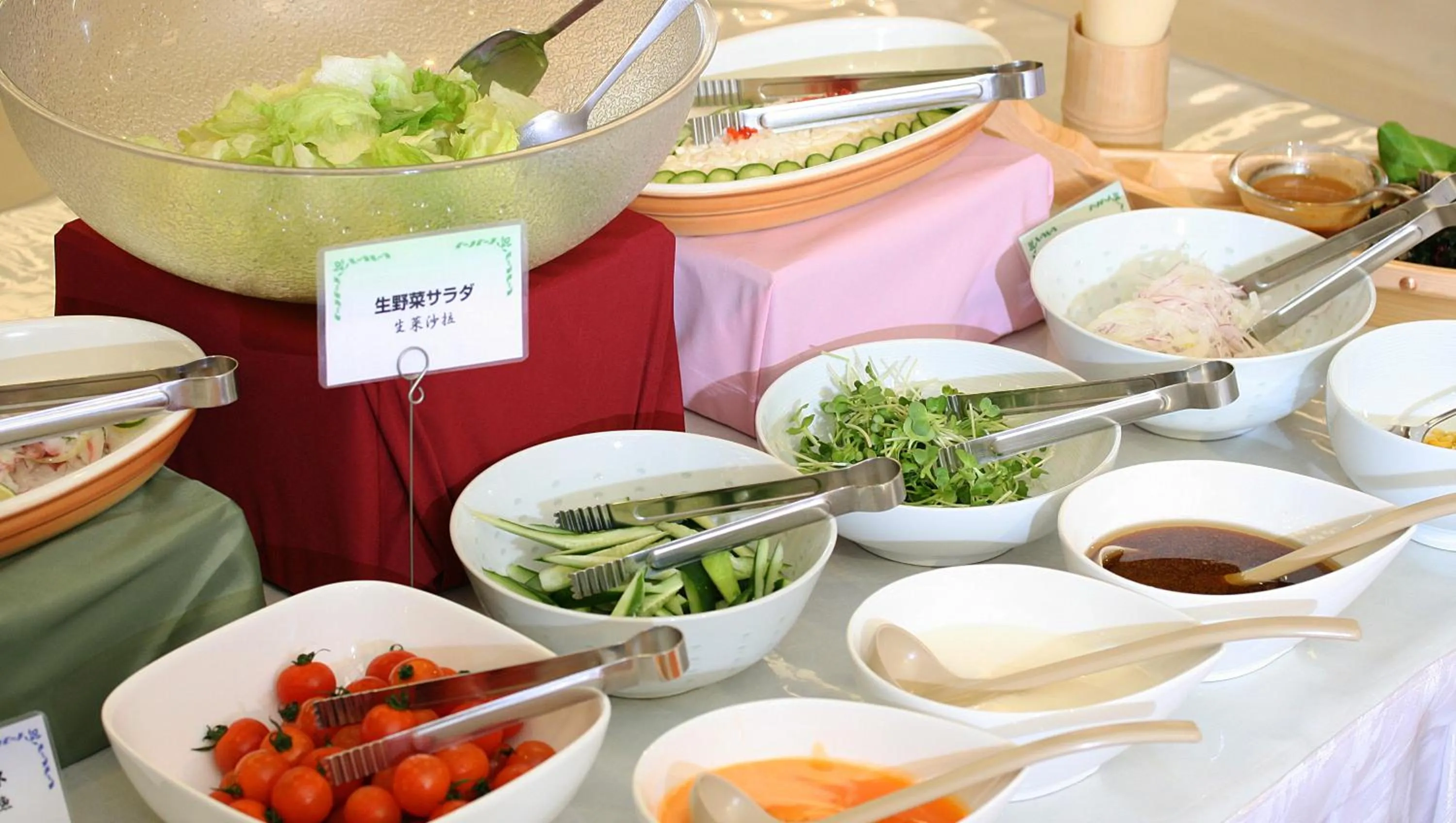 Buffet breakfast in Kasugai View Hotel