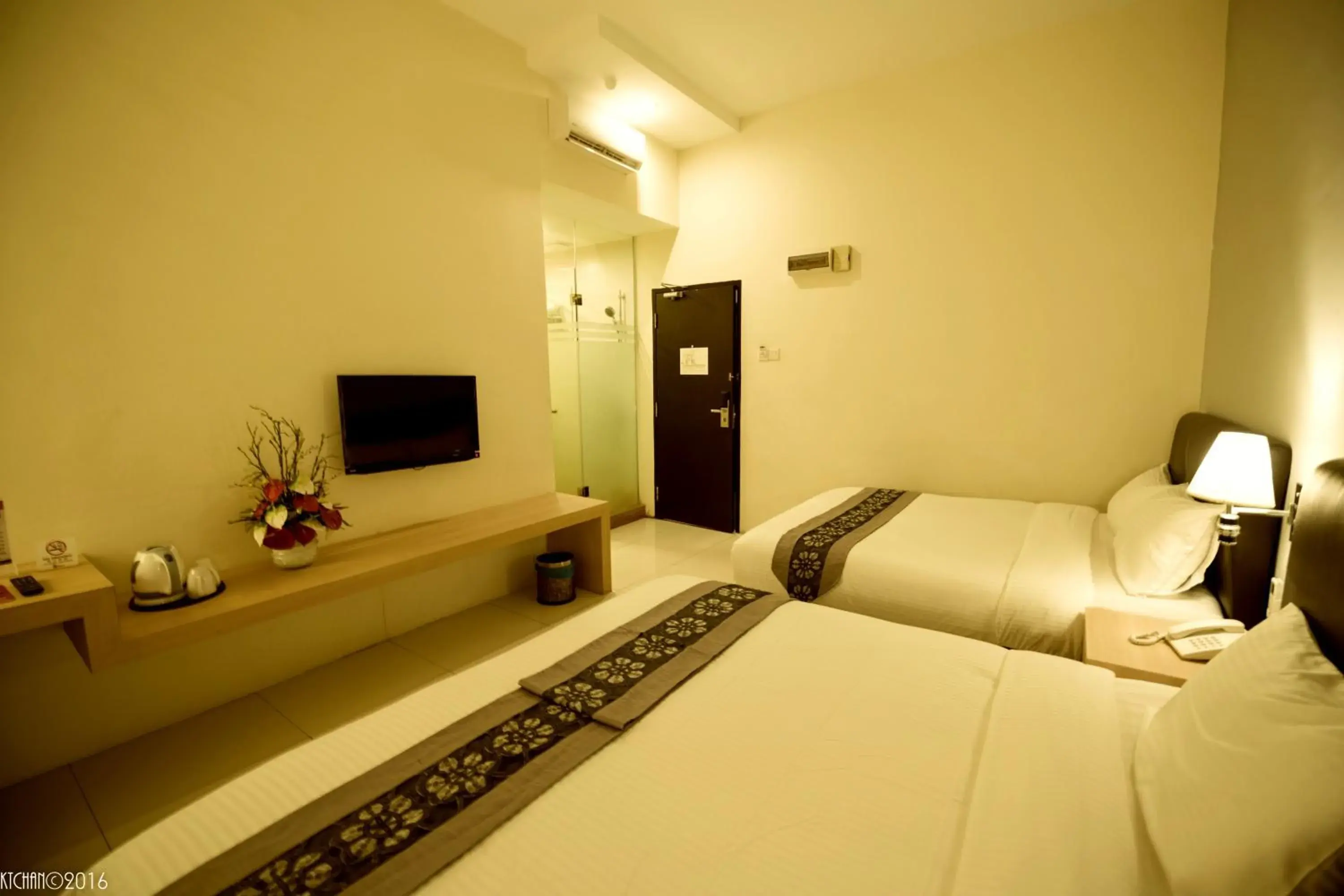 Photo of the whole room, Bed in De Elements Business Hotel KL