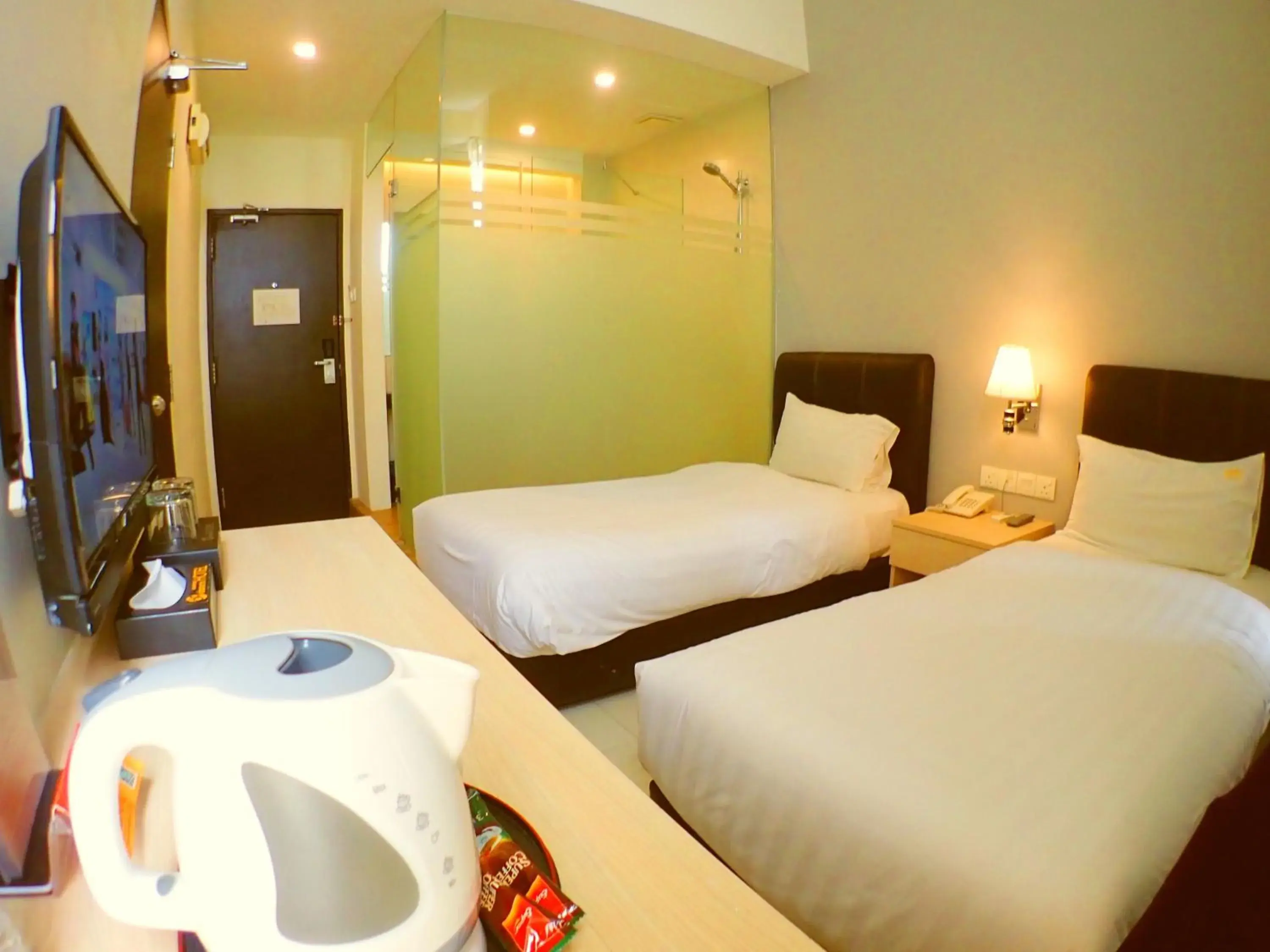 Photo of the whole room, Bed in De Elements Business Hotel KL