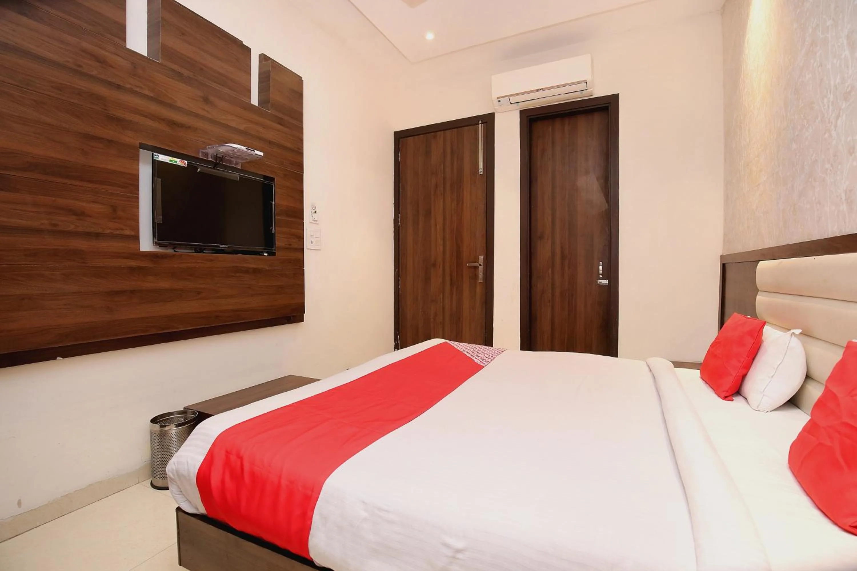 Bedroom, Bed in Super Hotel O Winner Inn