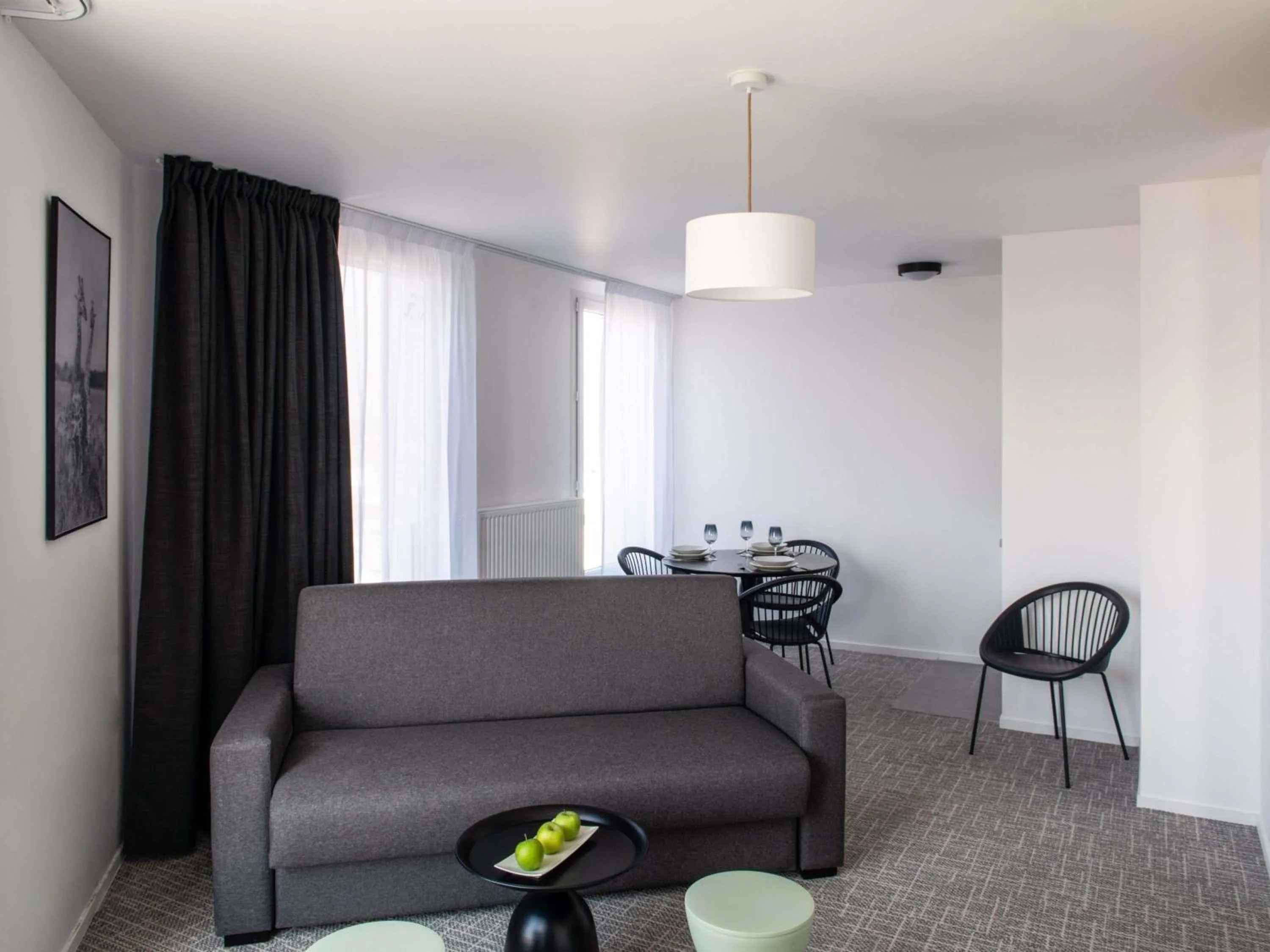 Bedroom in Aparthotel Adagio Access Lille Villeneuve-d'Ascq