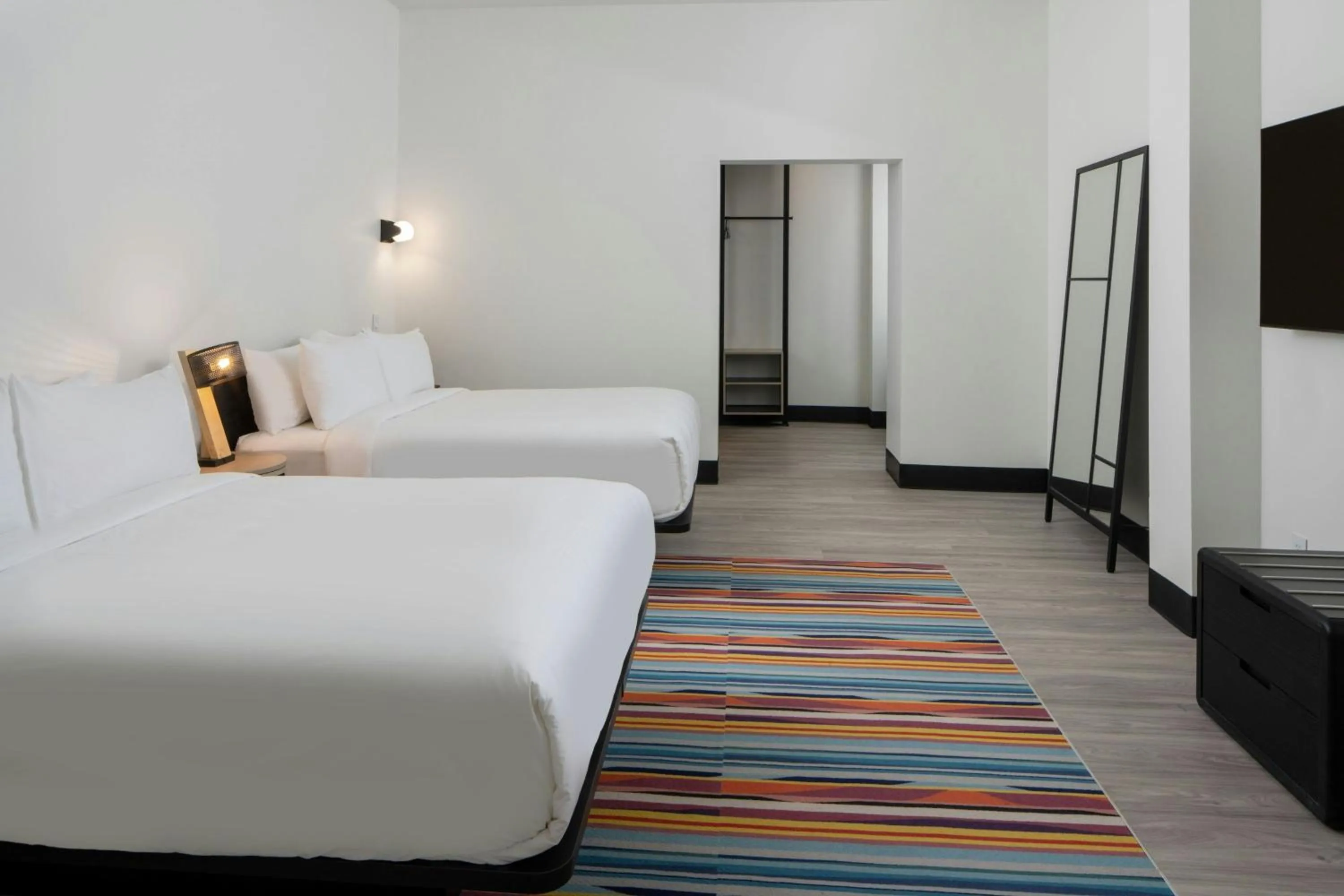 Bedroom, Bed in Aloft Memphis Downtown