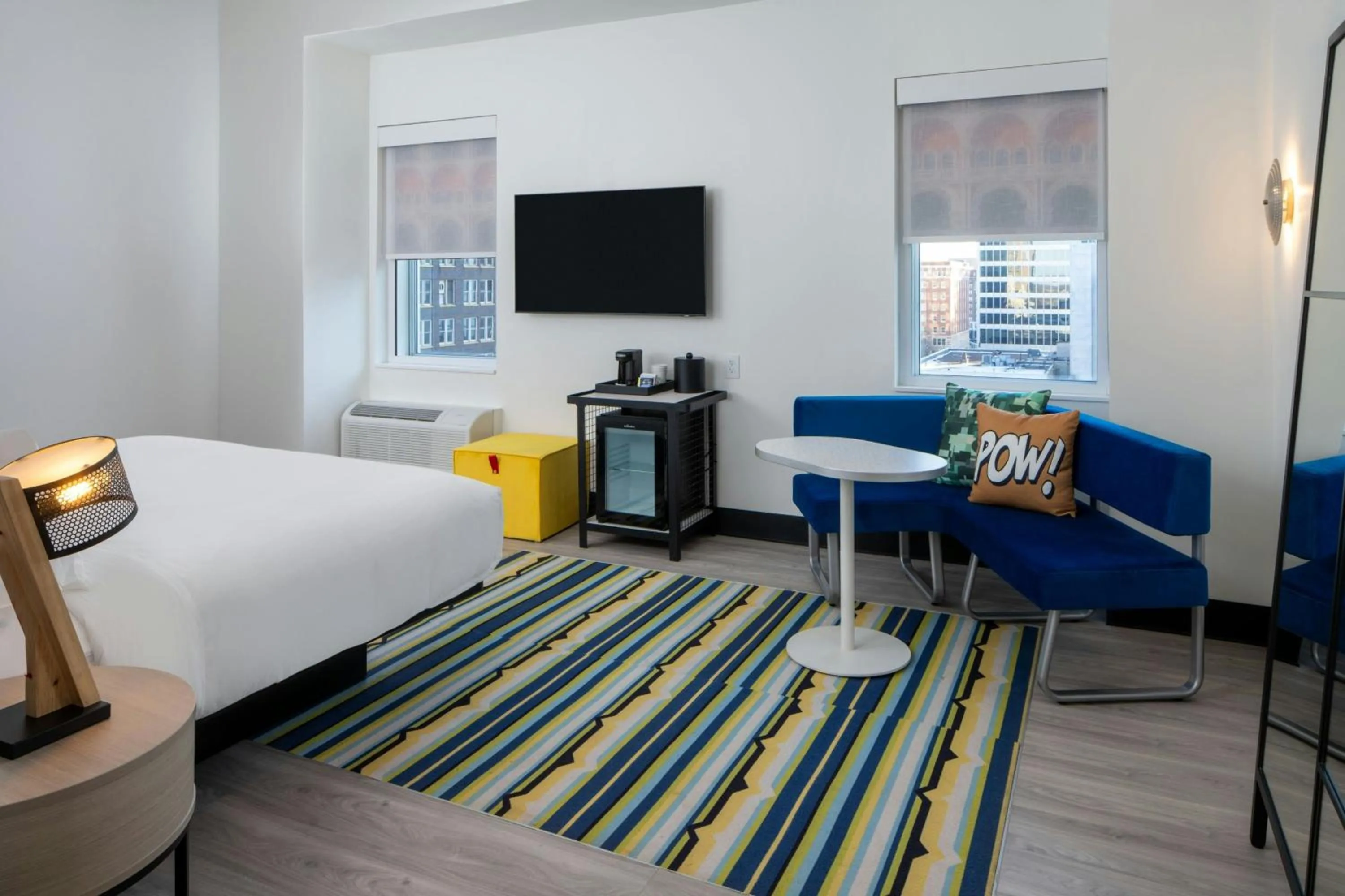 Bedroom, Bed in Aloft Memphis Downtown