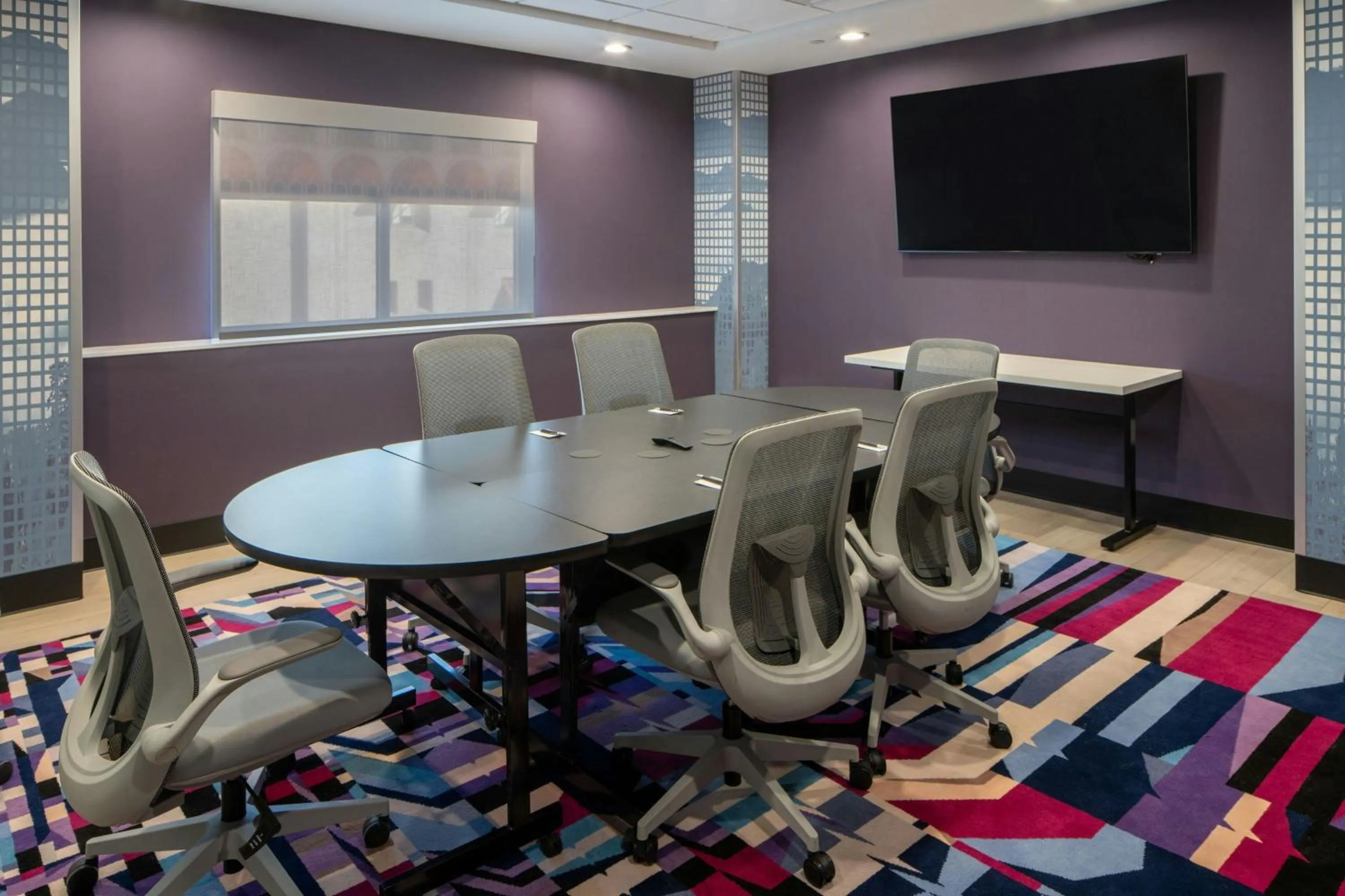 Meeting/conference room in Aloft Memphis Downtown