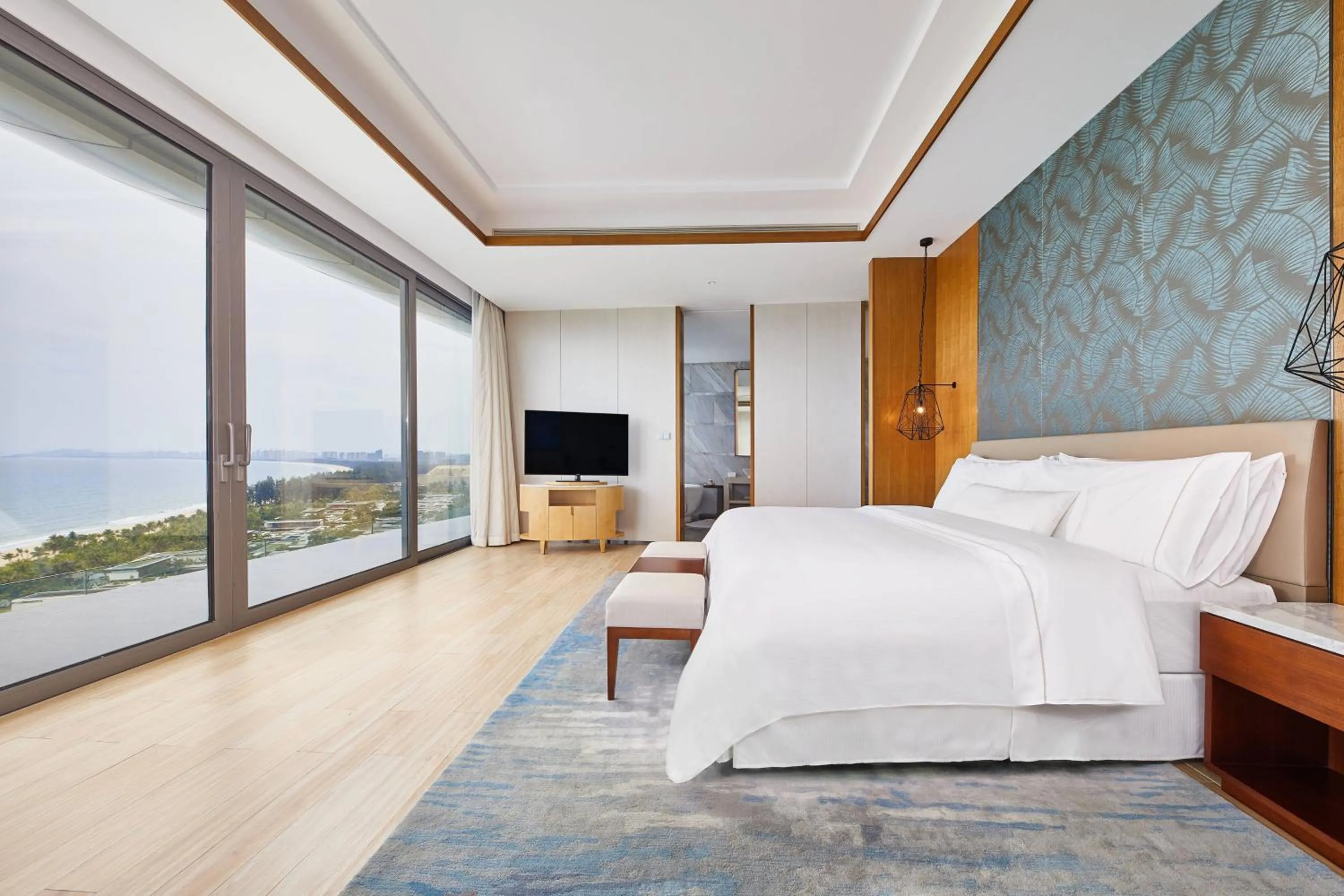 Bedroom, Bed in The Westin Blue Bay Resort & Spa