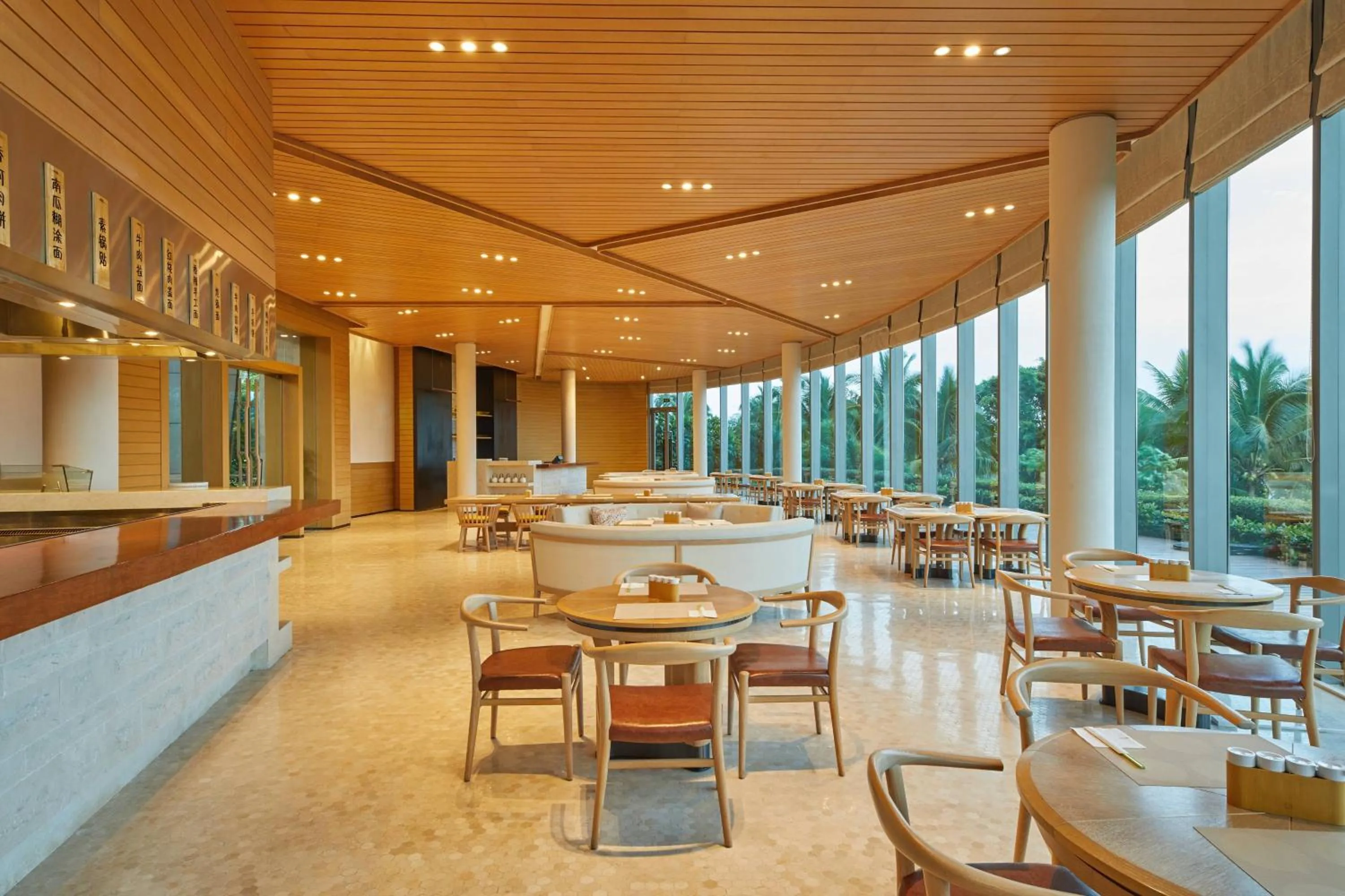Restaurant/places to eat in The Westin Blue Bay Resort & Spa