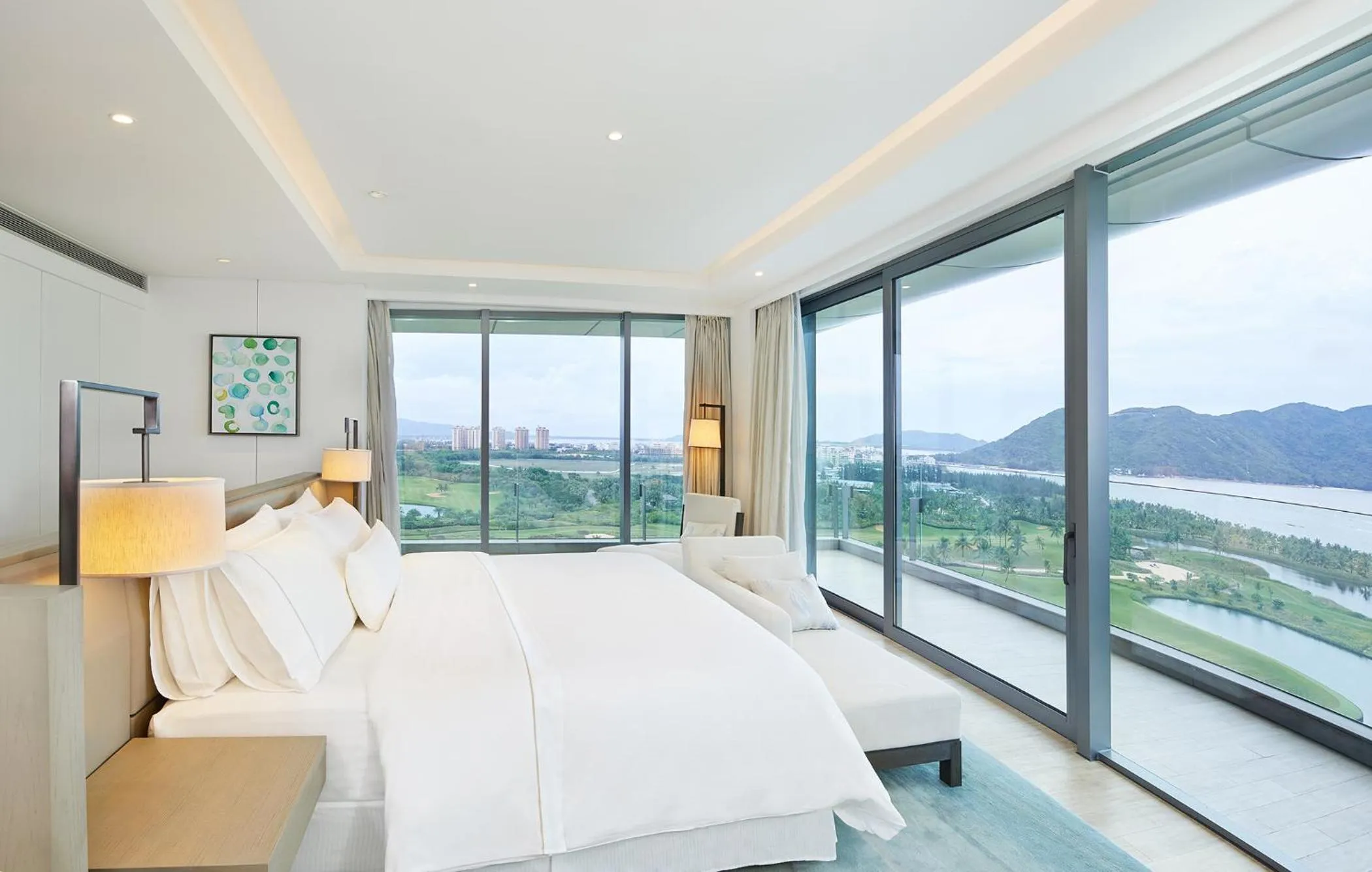 Bed in The Westin Blue Bay Resort & Spa