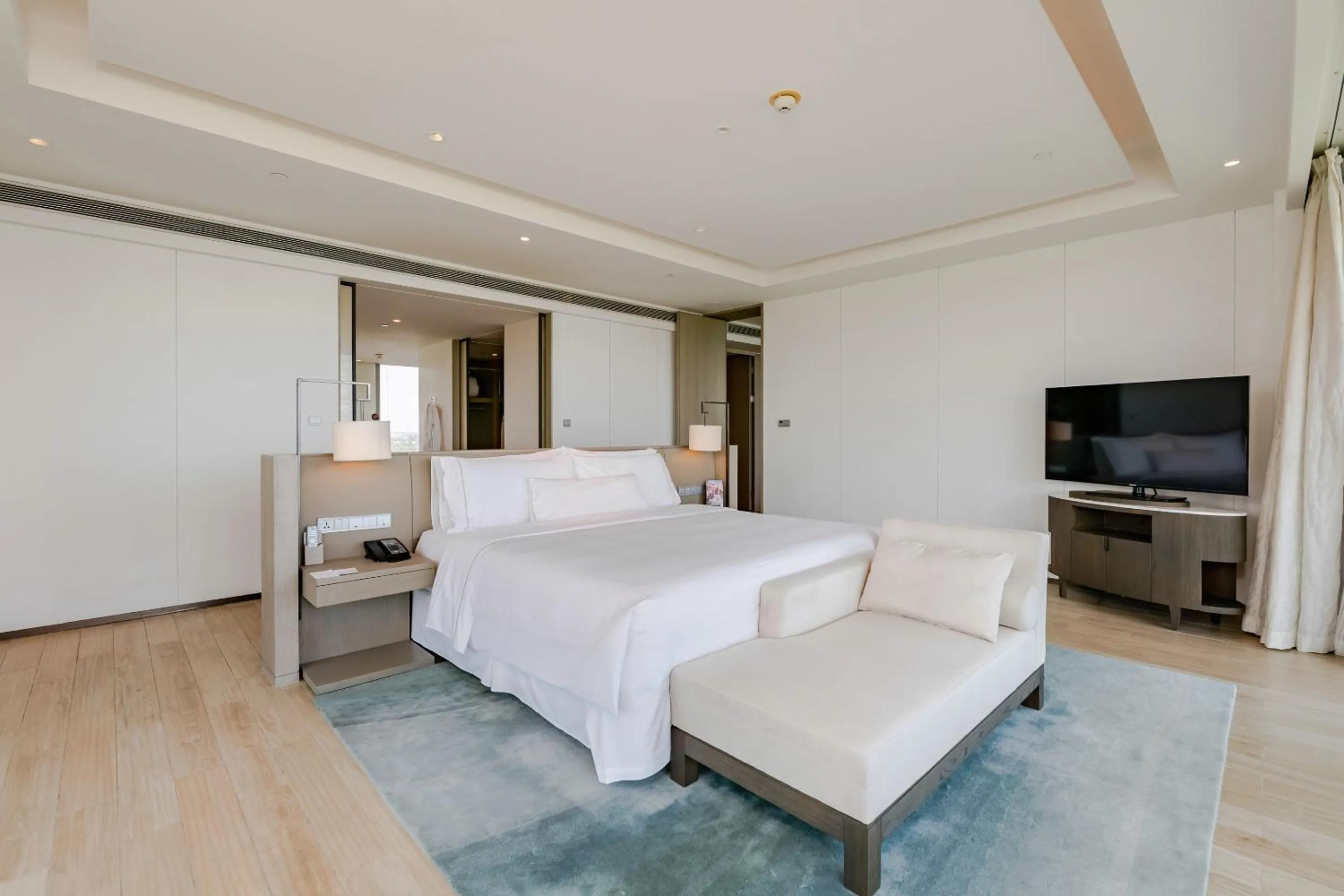 Bed in The Westin Blue Bay Resort & Spa