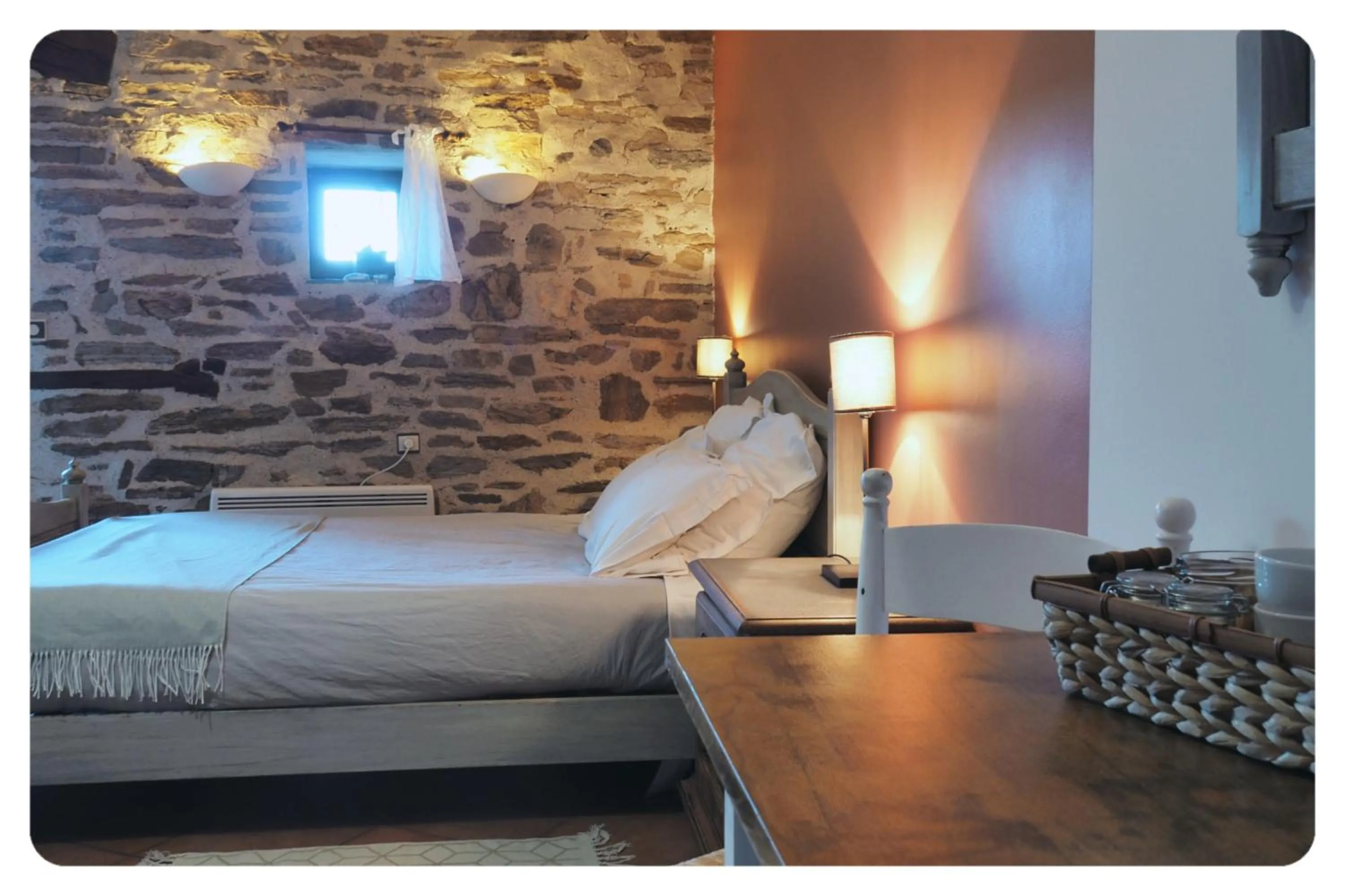 Bedroom, Bed in la Ferme de Vazerat