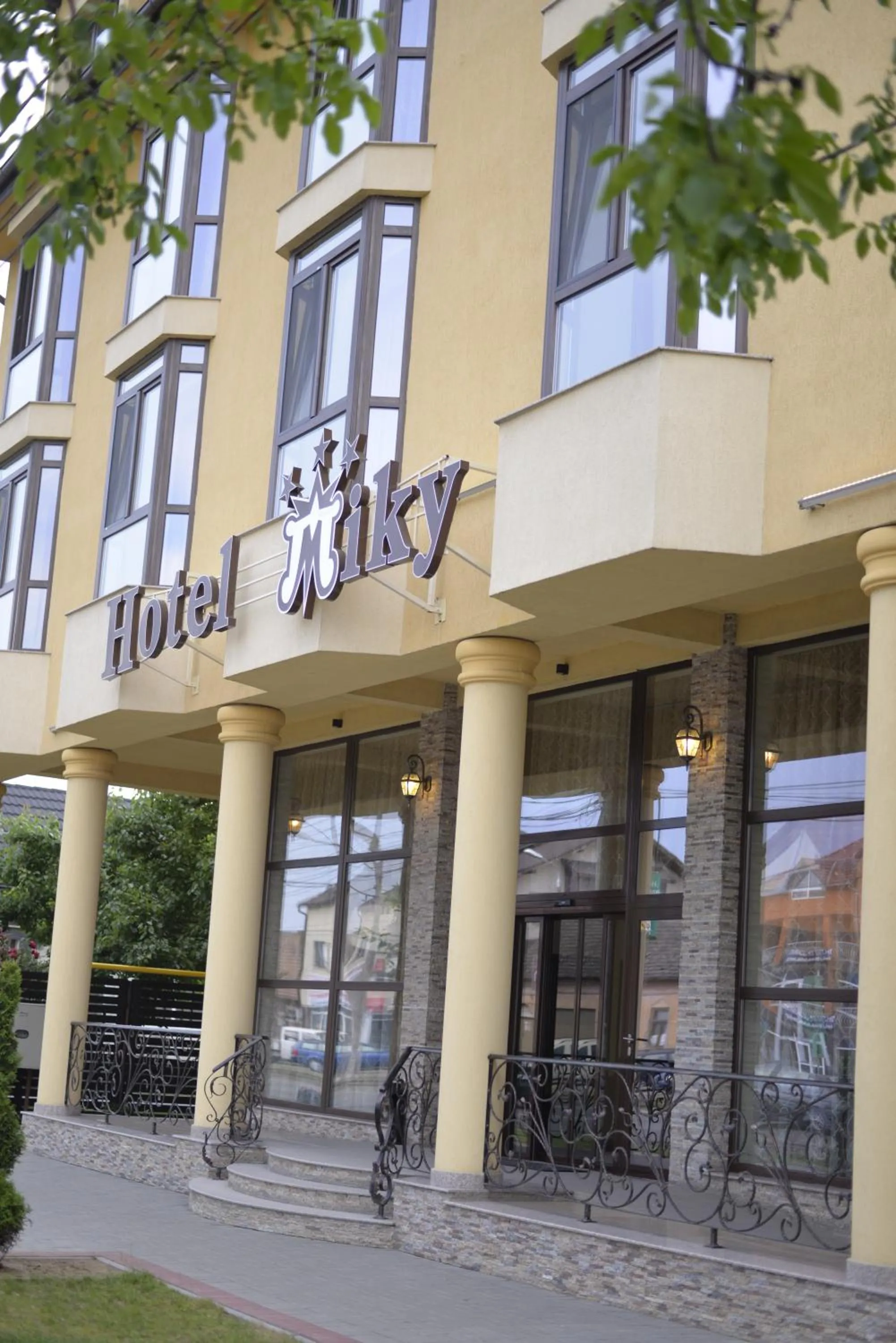 Hotel Miky