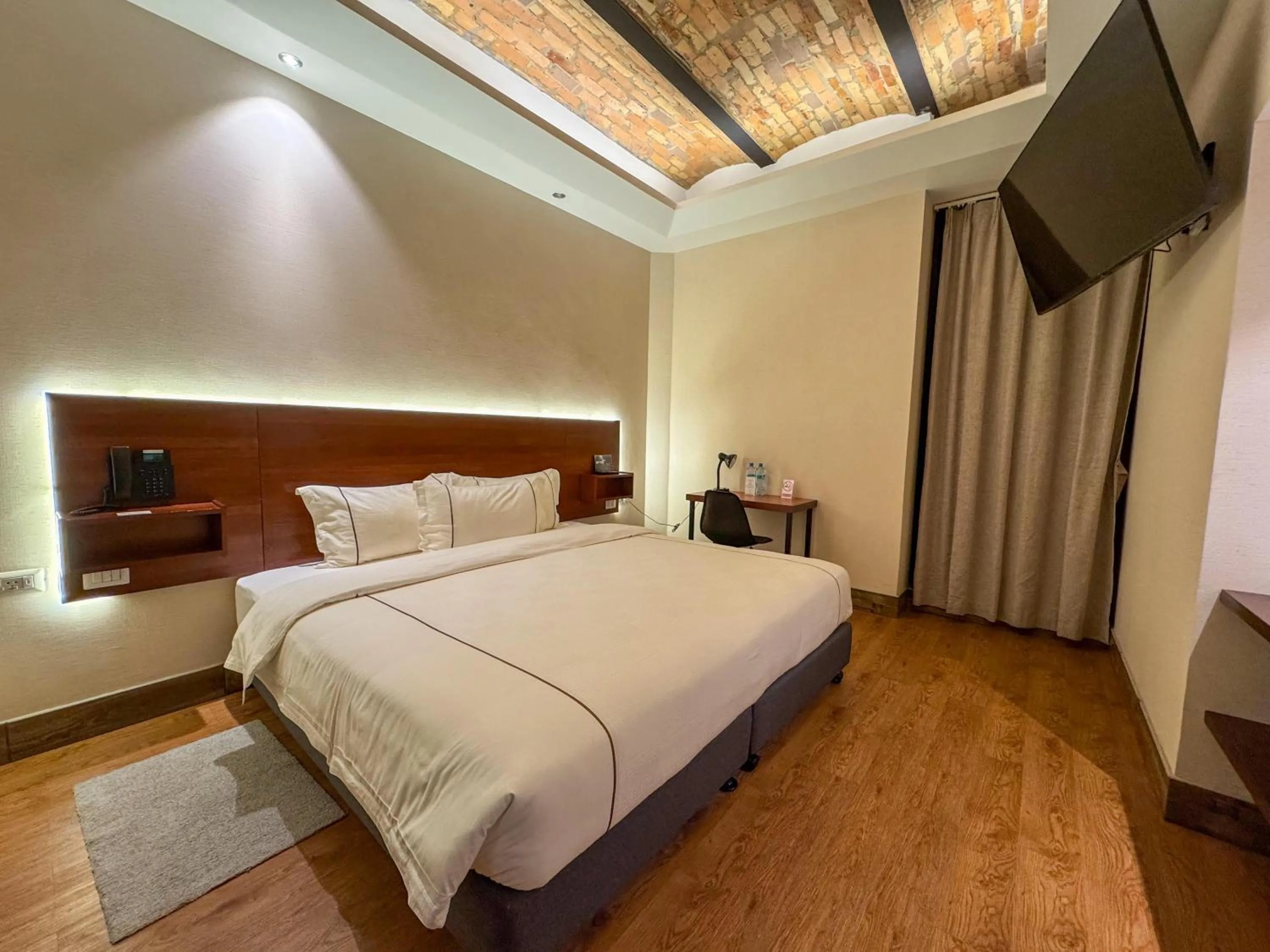 Photo of the whole room, Bed in Hotel de Turistas Iquitos