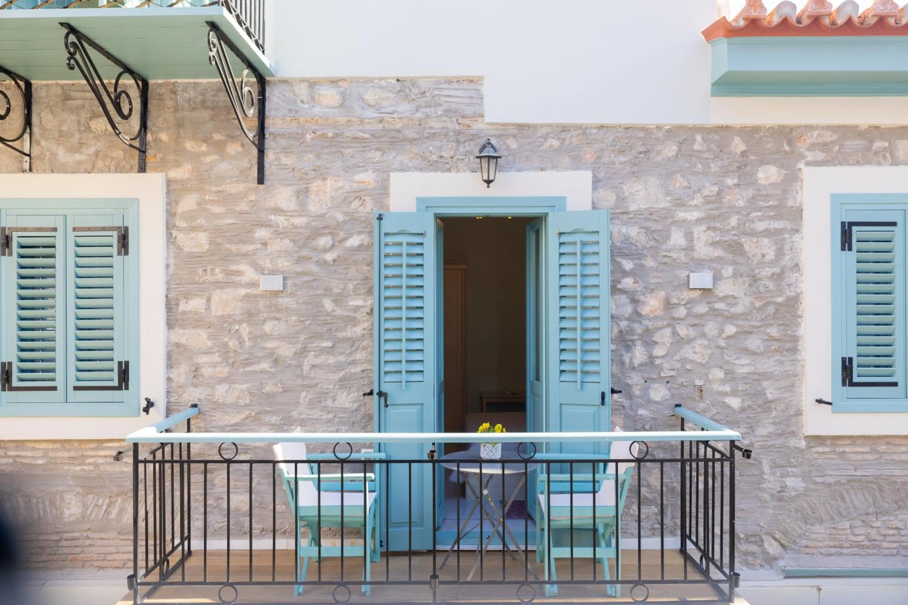 Balcony/Terrace in 999 Luxury Hotel