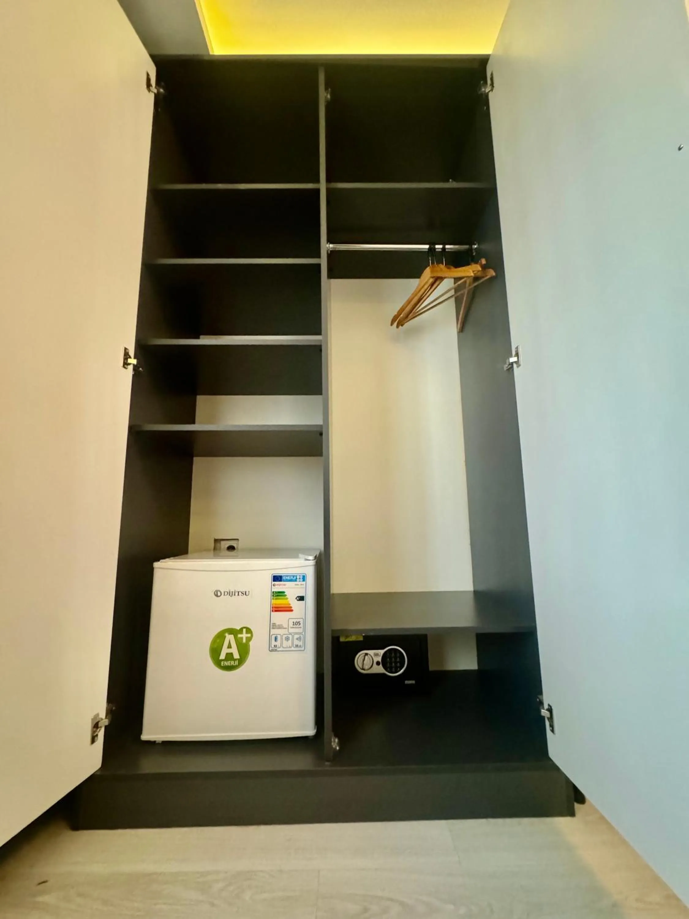 furniture in Aram Edessa Hotel