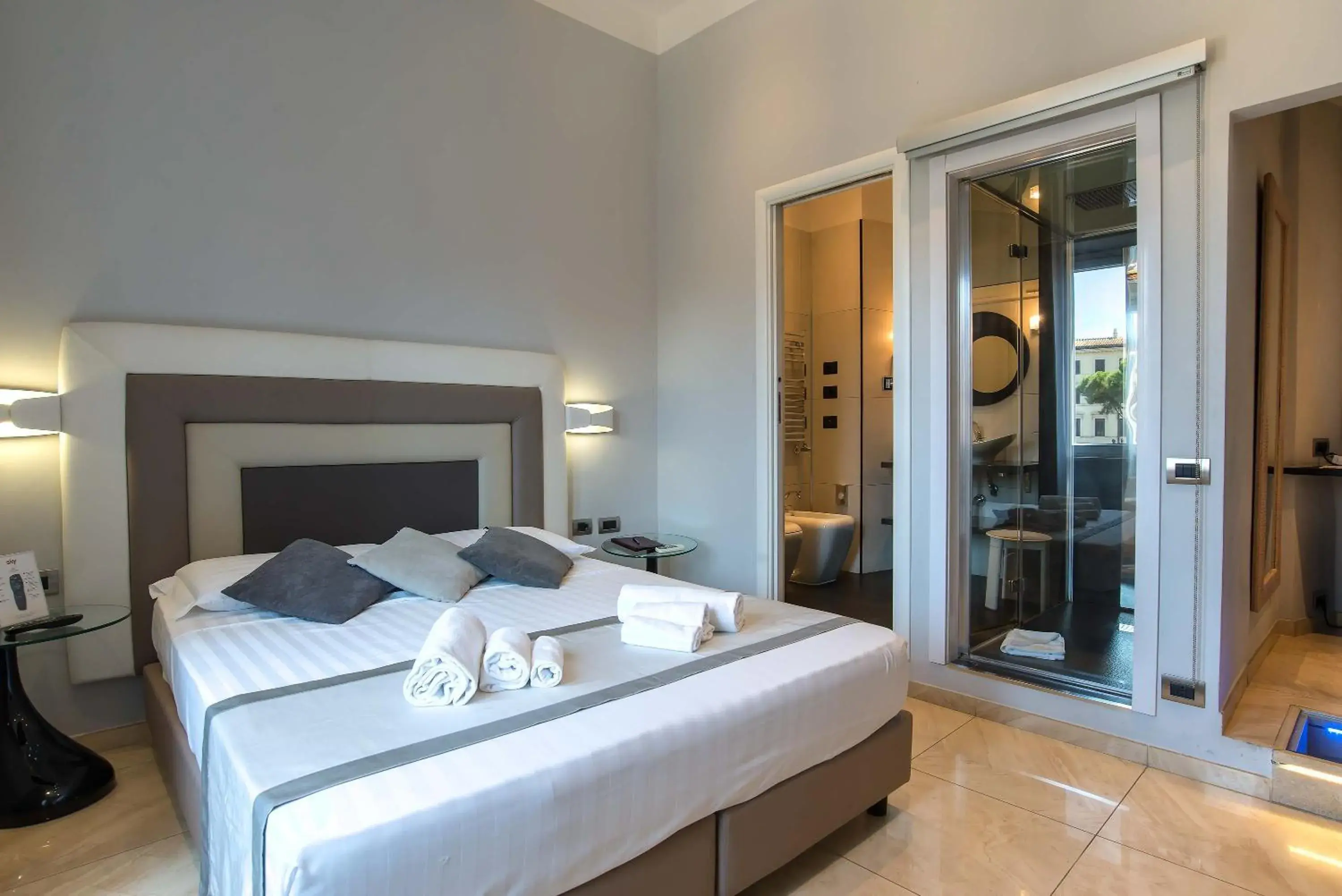 Bedroom, Bed in Pantheon Caesar Relais Bedroom, Bed in Pantheon Caesar Relais