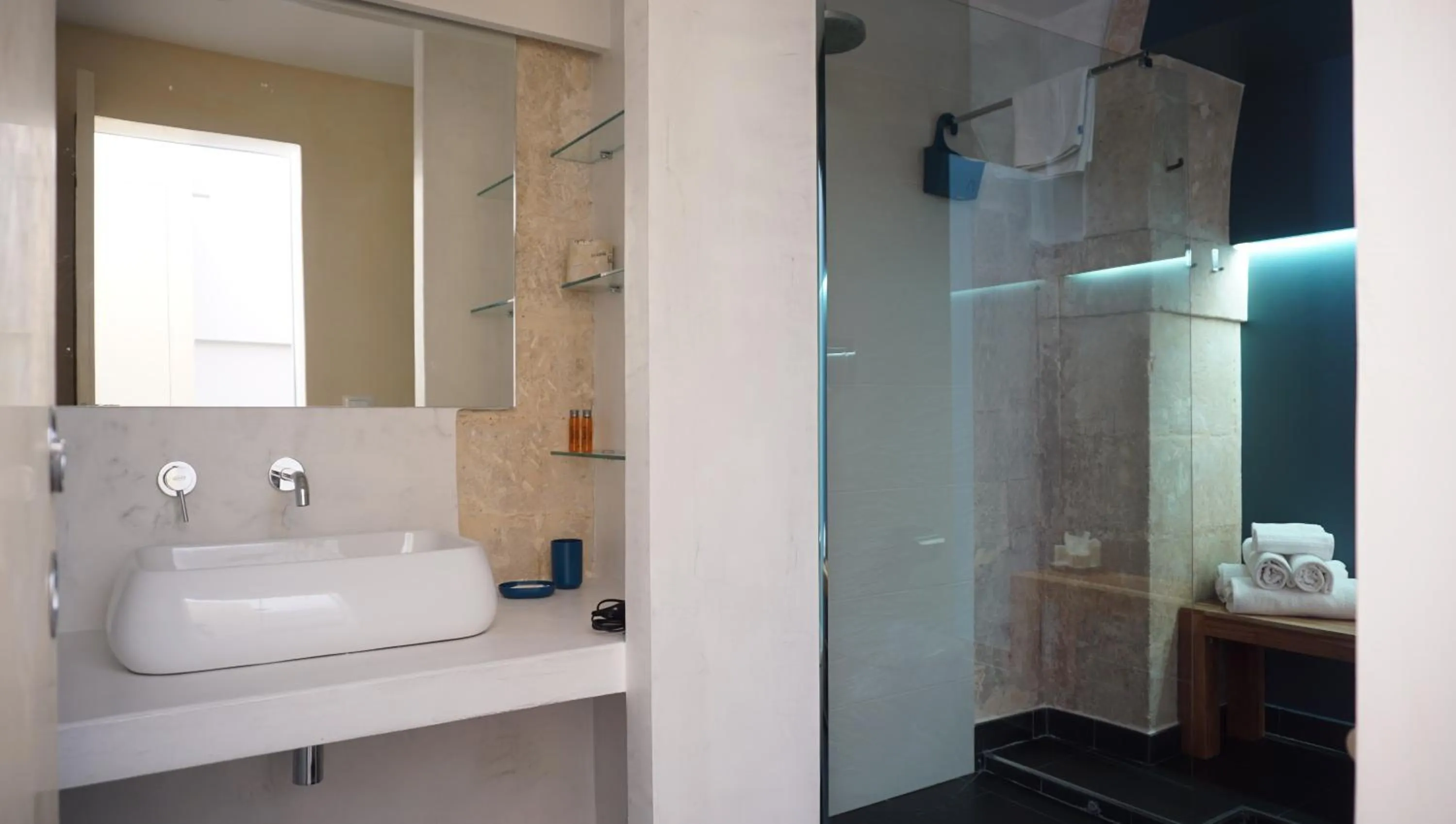 Bathroom in 1743 Loft