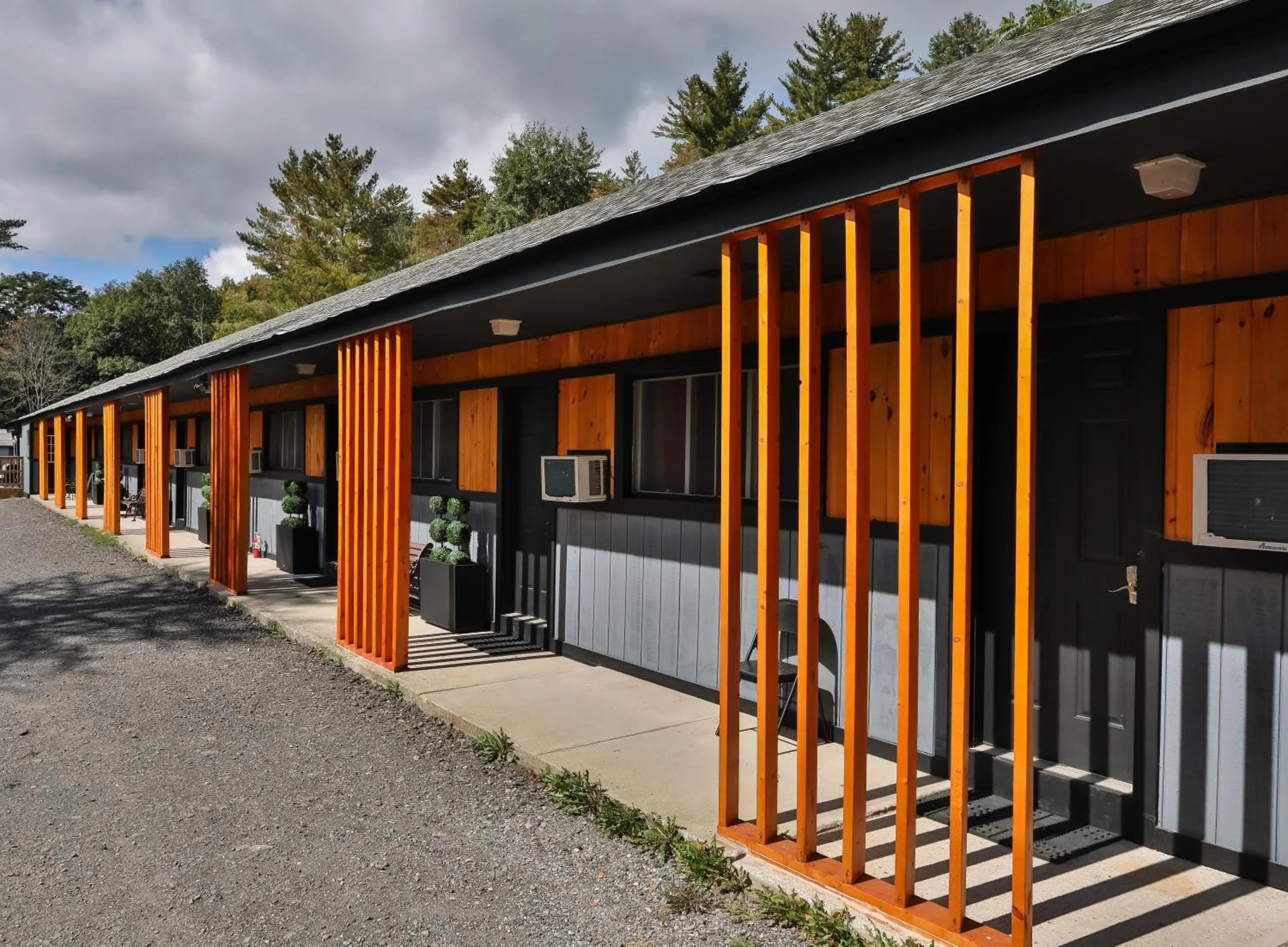 Matterhorns Hunter Lodge