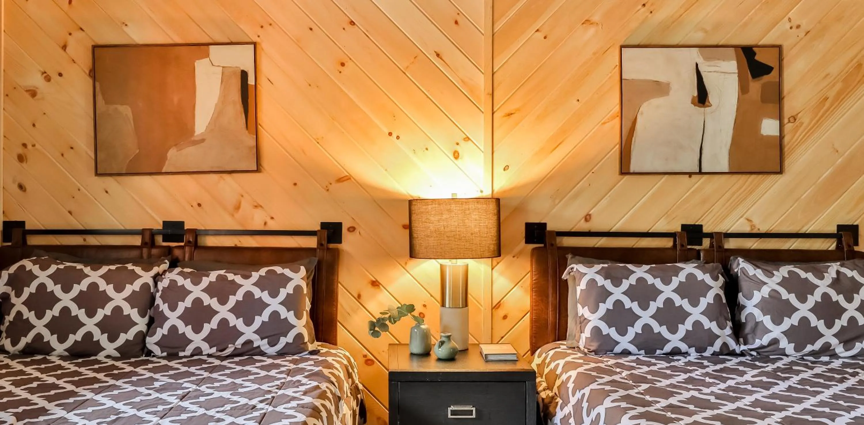 Bed in Matterhorns Hunter Lodge