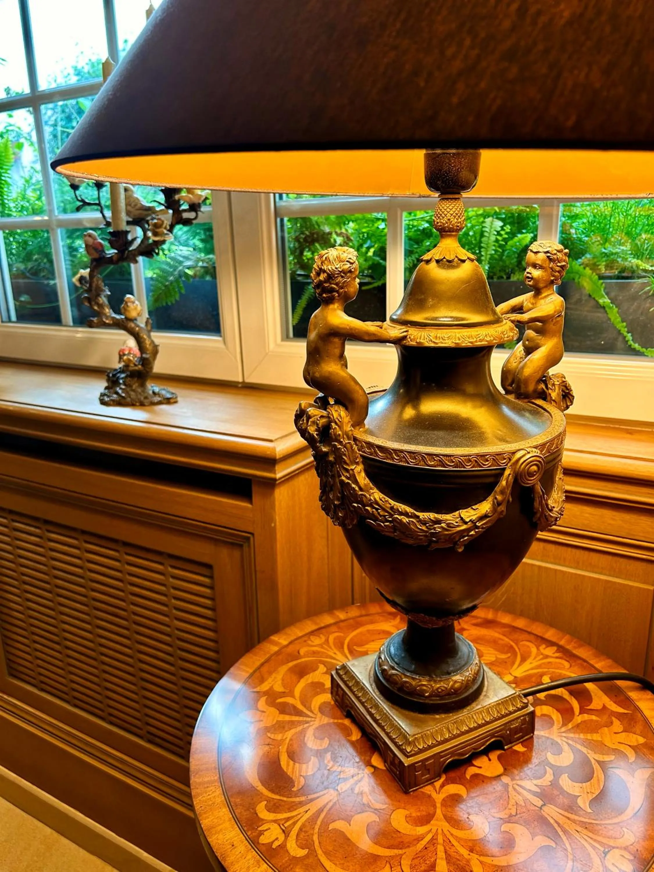 Decorative detail in Hôtel de Varenne