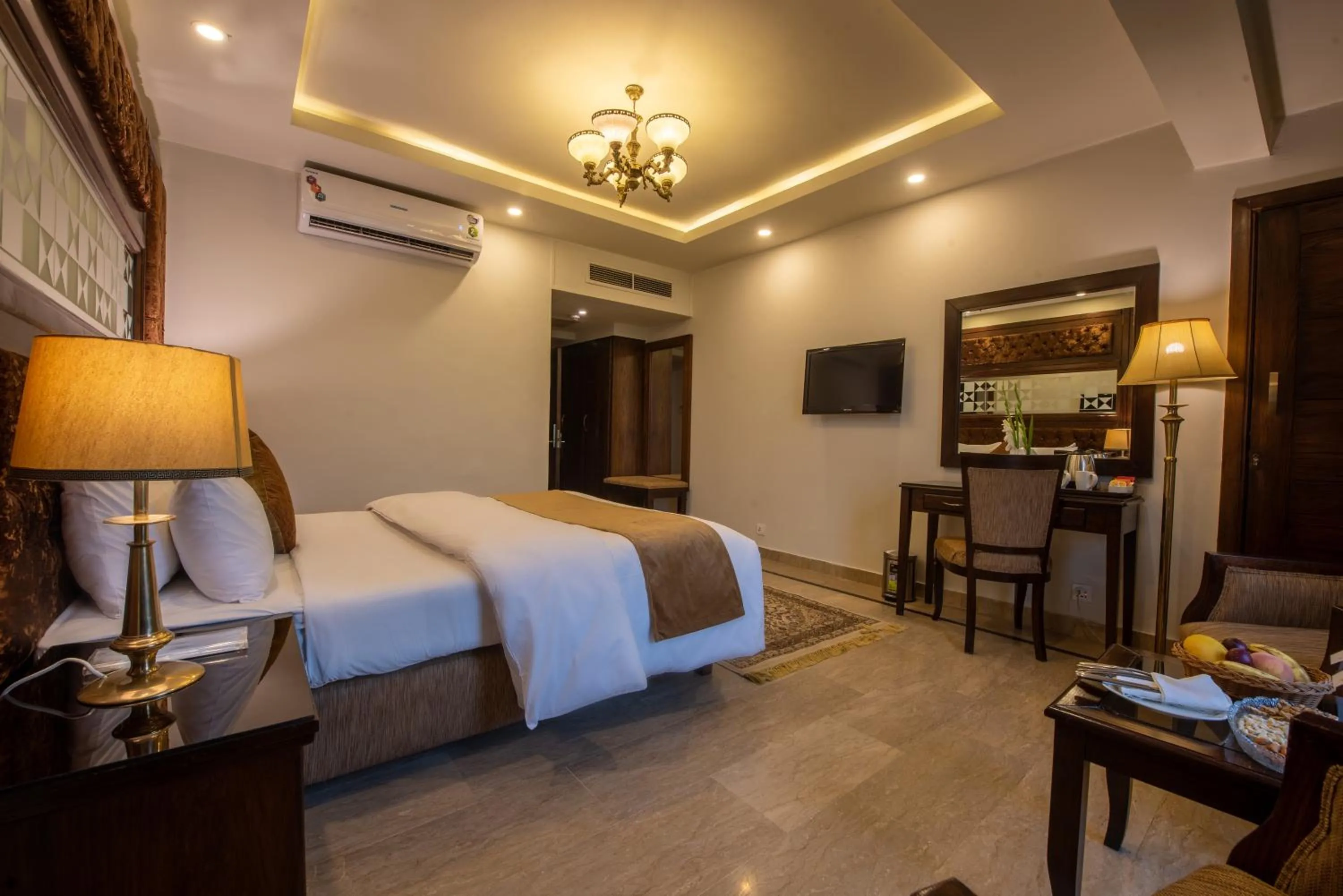 TV and multimedia in Envoy Continental Hotel, Blue Area, Islamabad