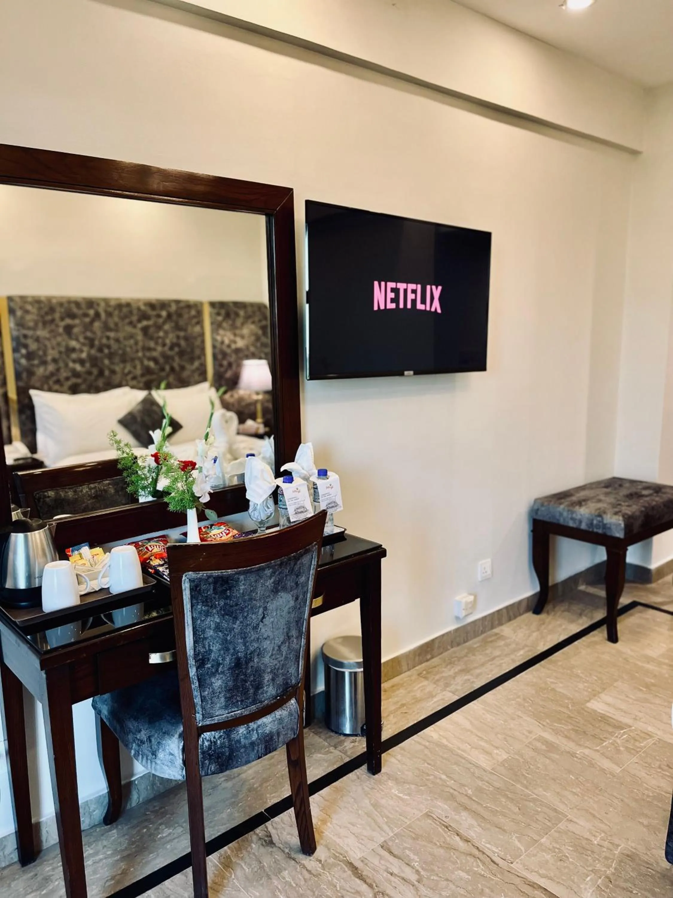TV and multimedia in Envoy Continental Hotel, Blue Area, Islamabad
