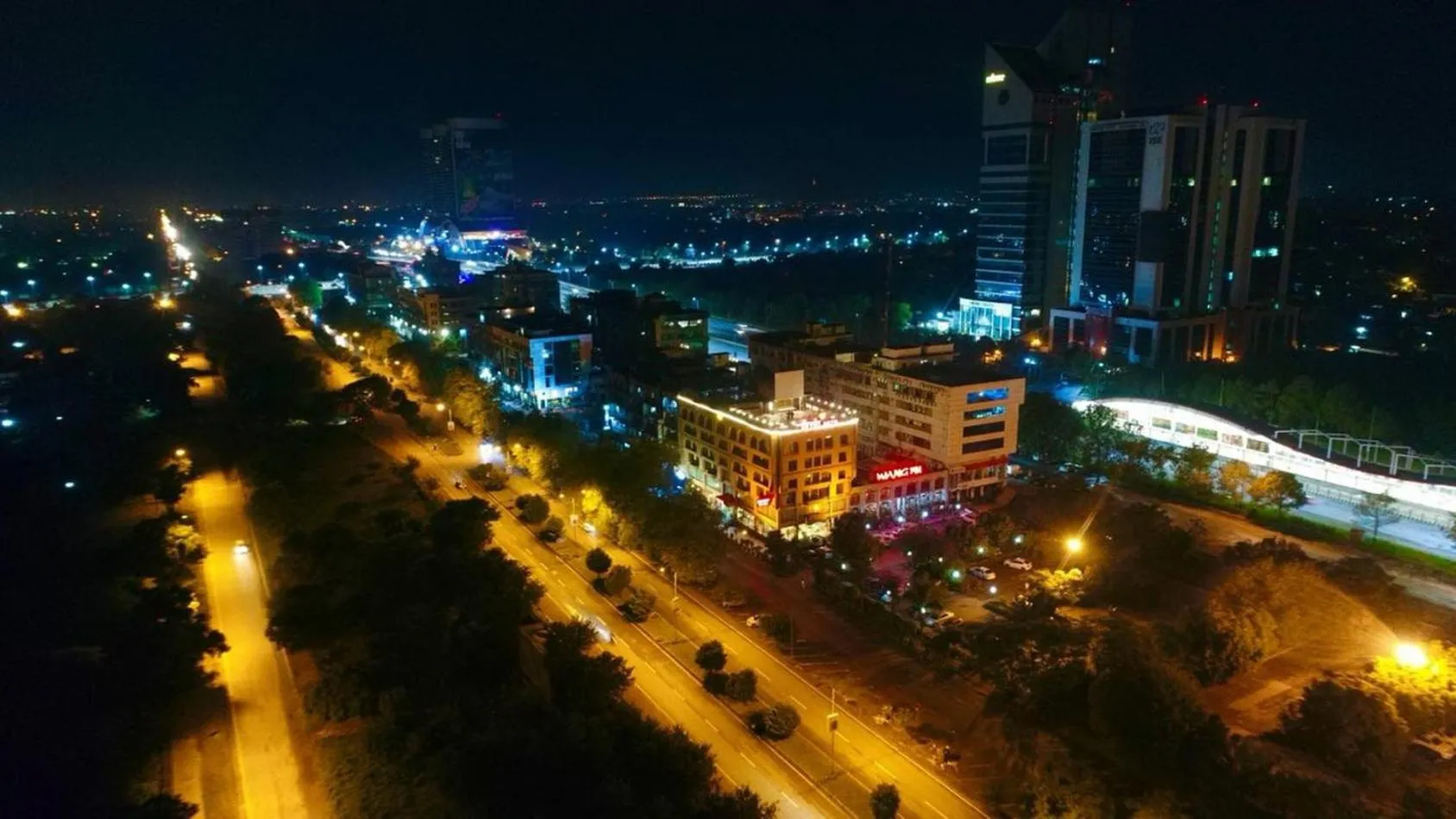 Bird's eye view in Envoy Continental Hotel, Blue Area, Islamabad