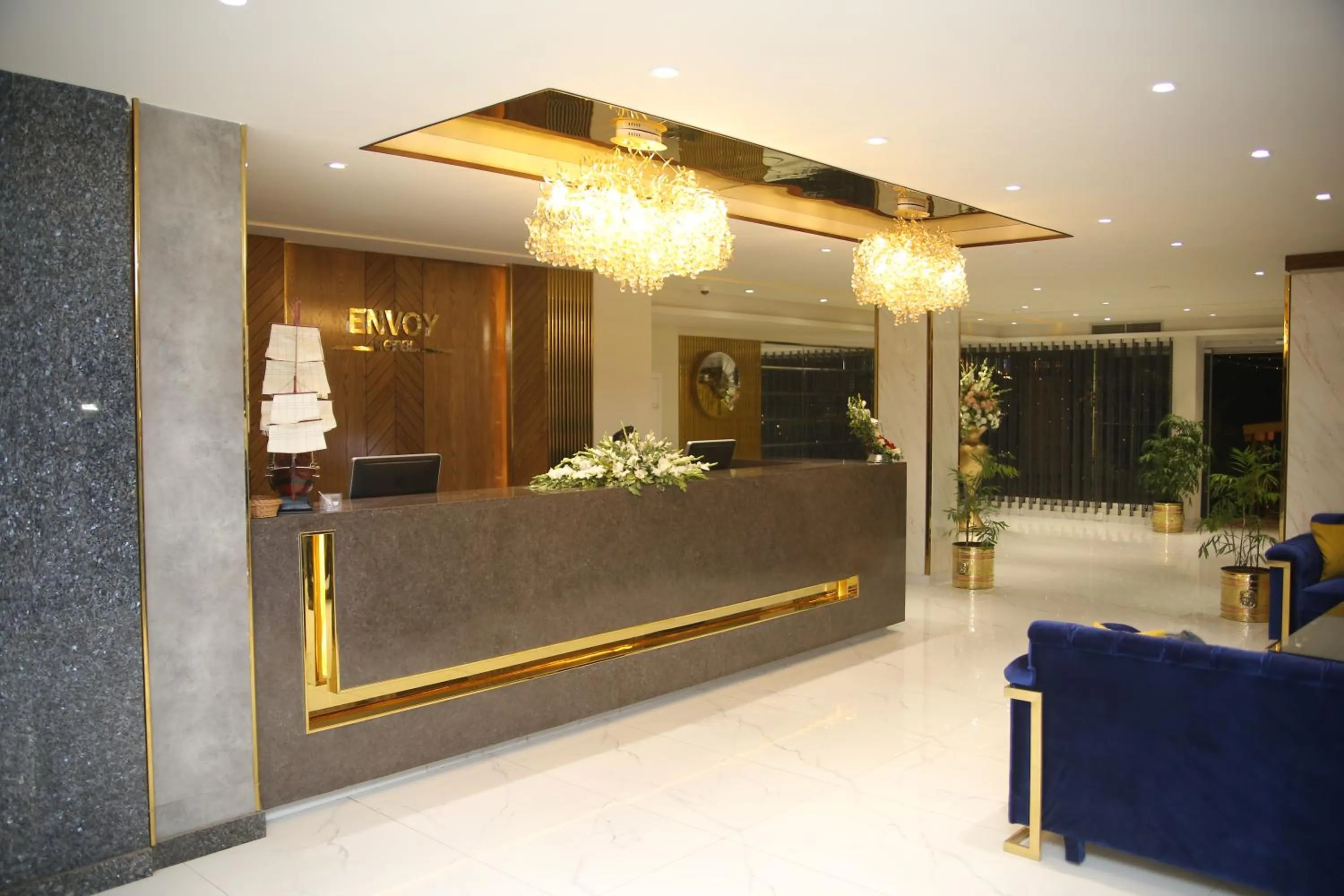 Lobby or reception in Envoy Continental Hotel, Blue Area, Islamabad