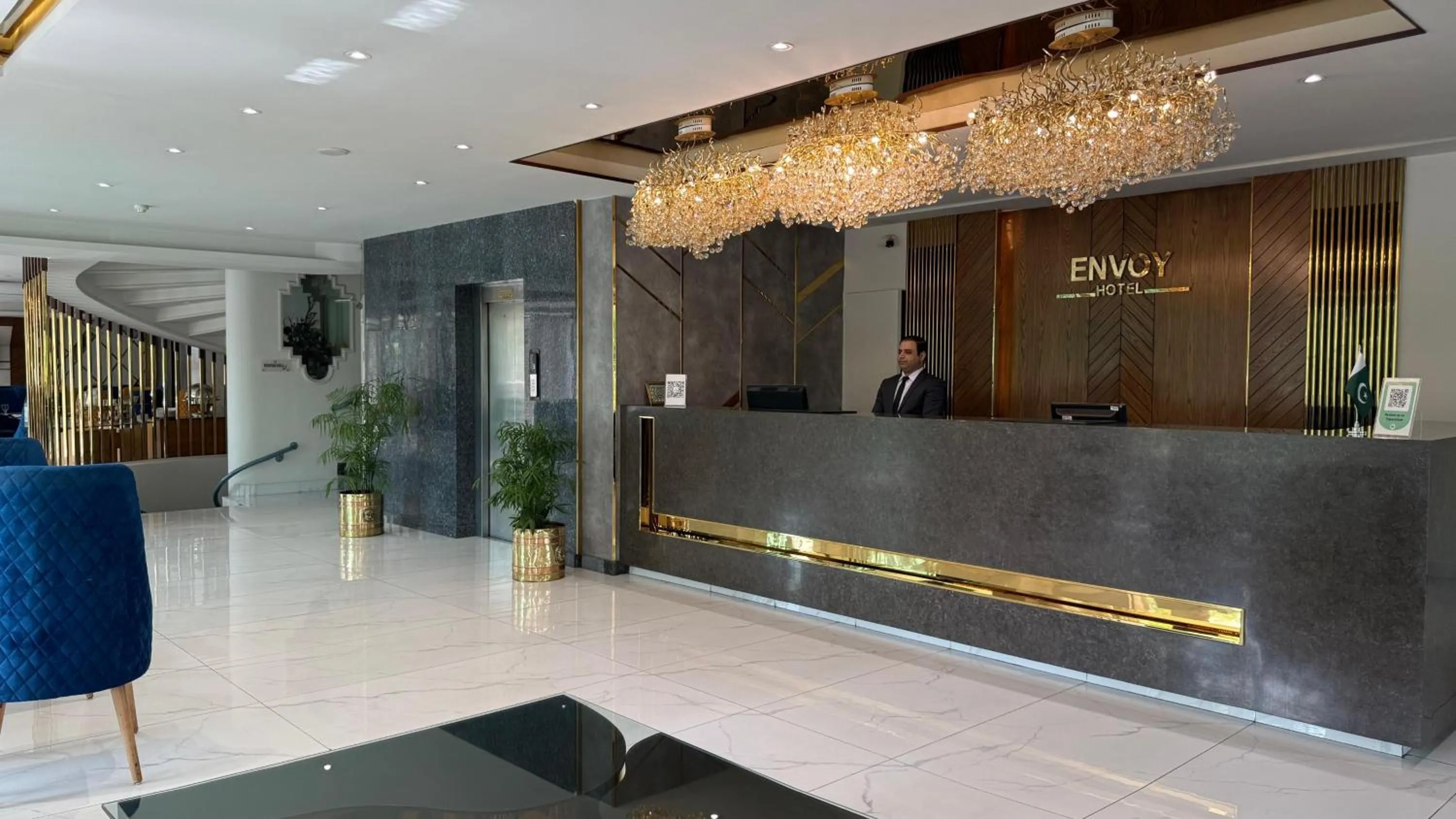 Lobby or reception in Envoy Continental Hotel, Blue Area, Islamabad
