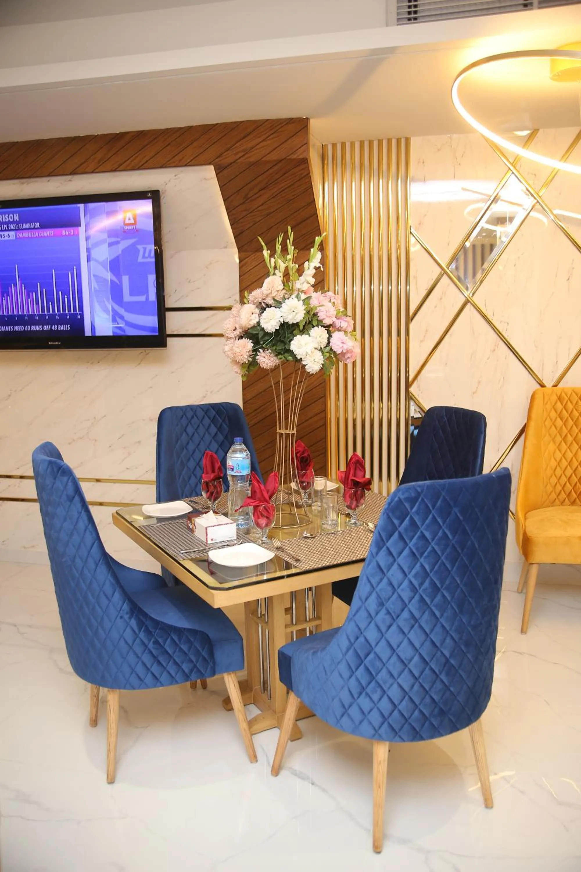 Dining area in Envoy Continental Hotel, Blue Area, Islamabad