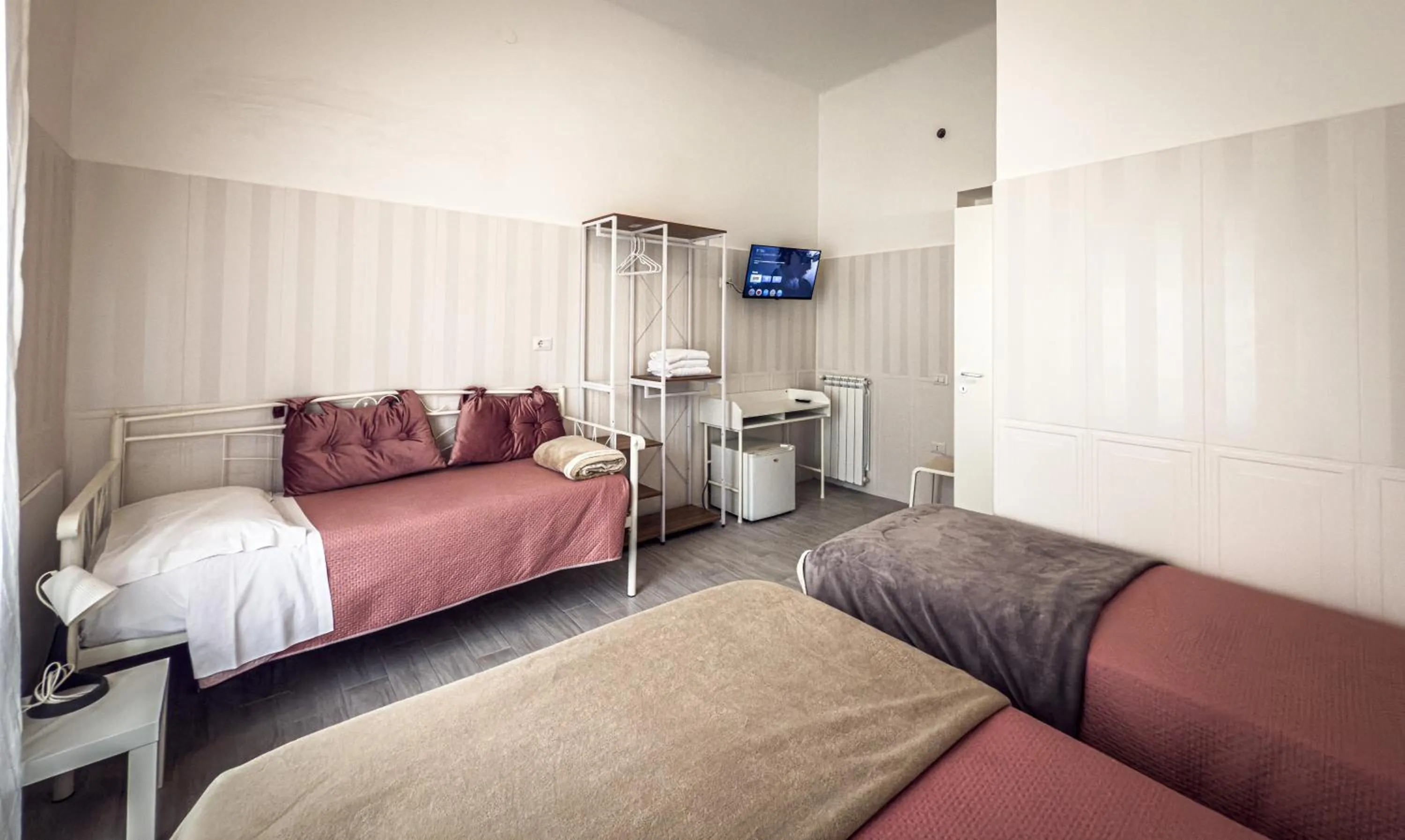 Bed in Hotel Giada Roma