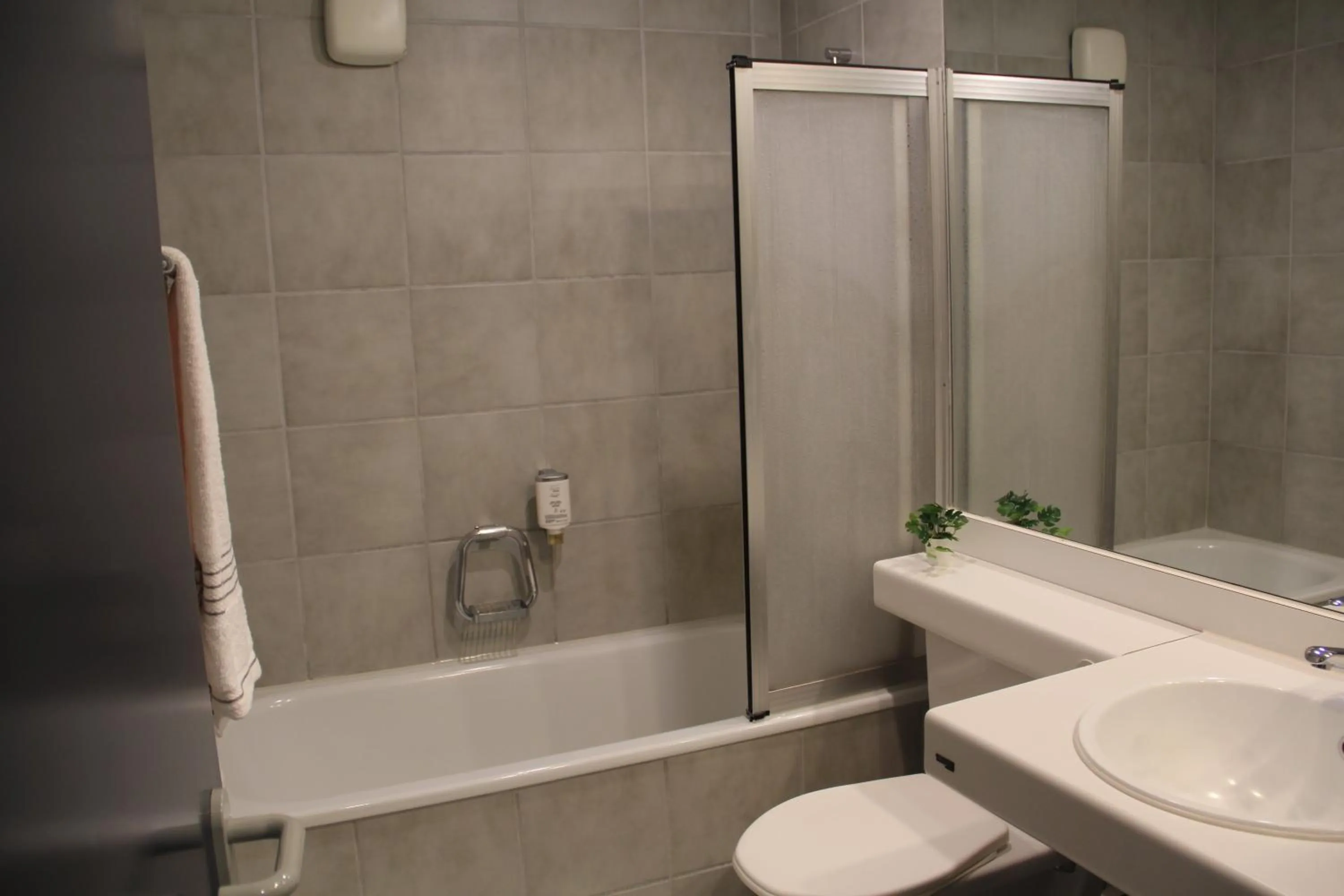 LODGE - Elements Lodge