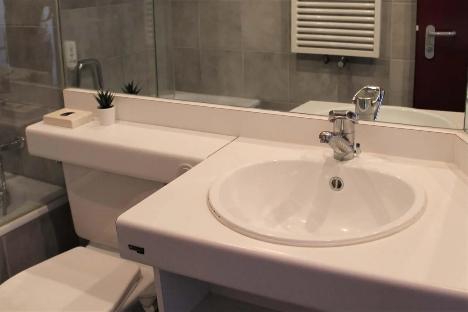 LODGE - Elements Lodge