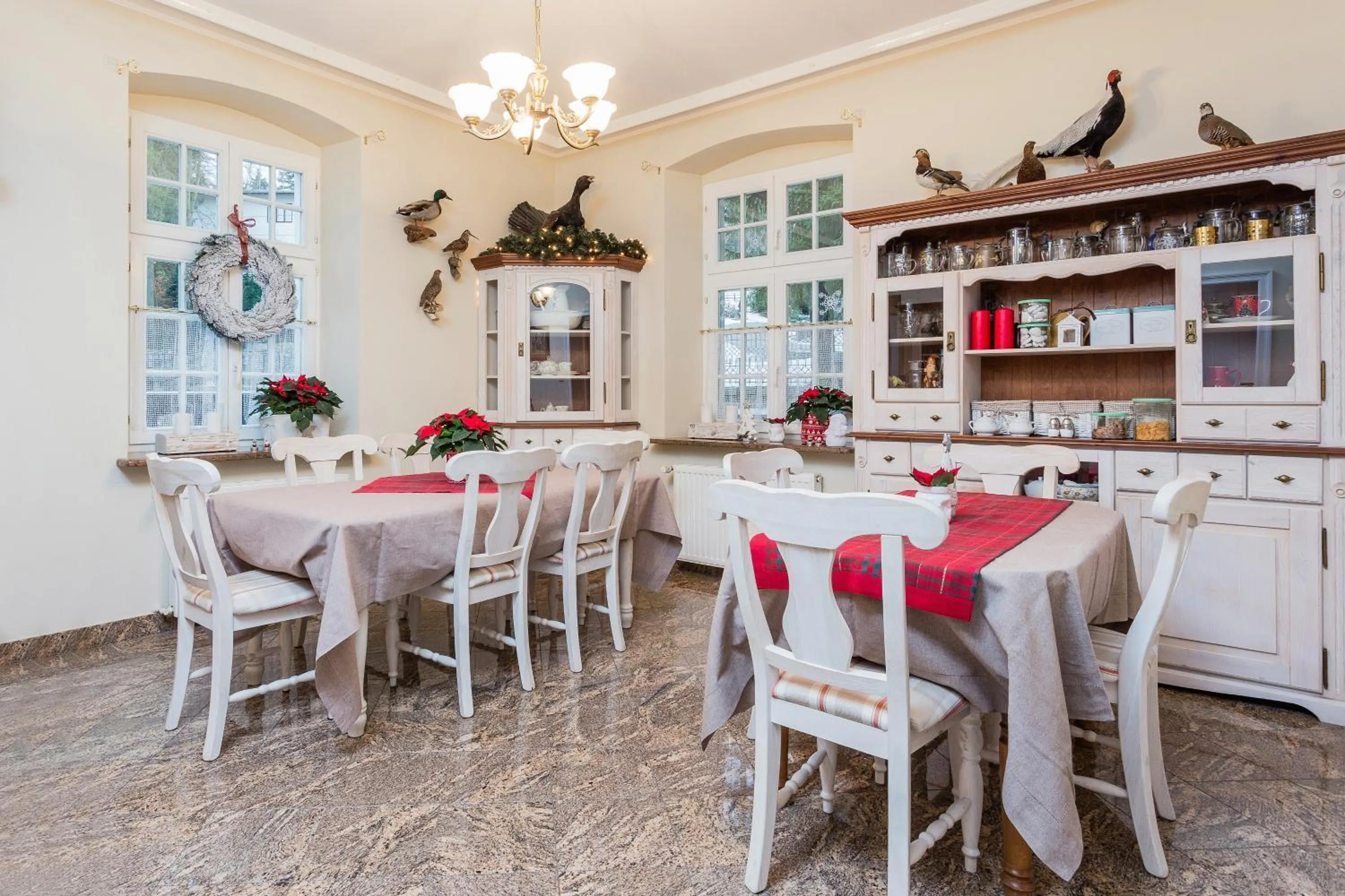 Dining area in Mon Plaisir