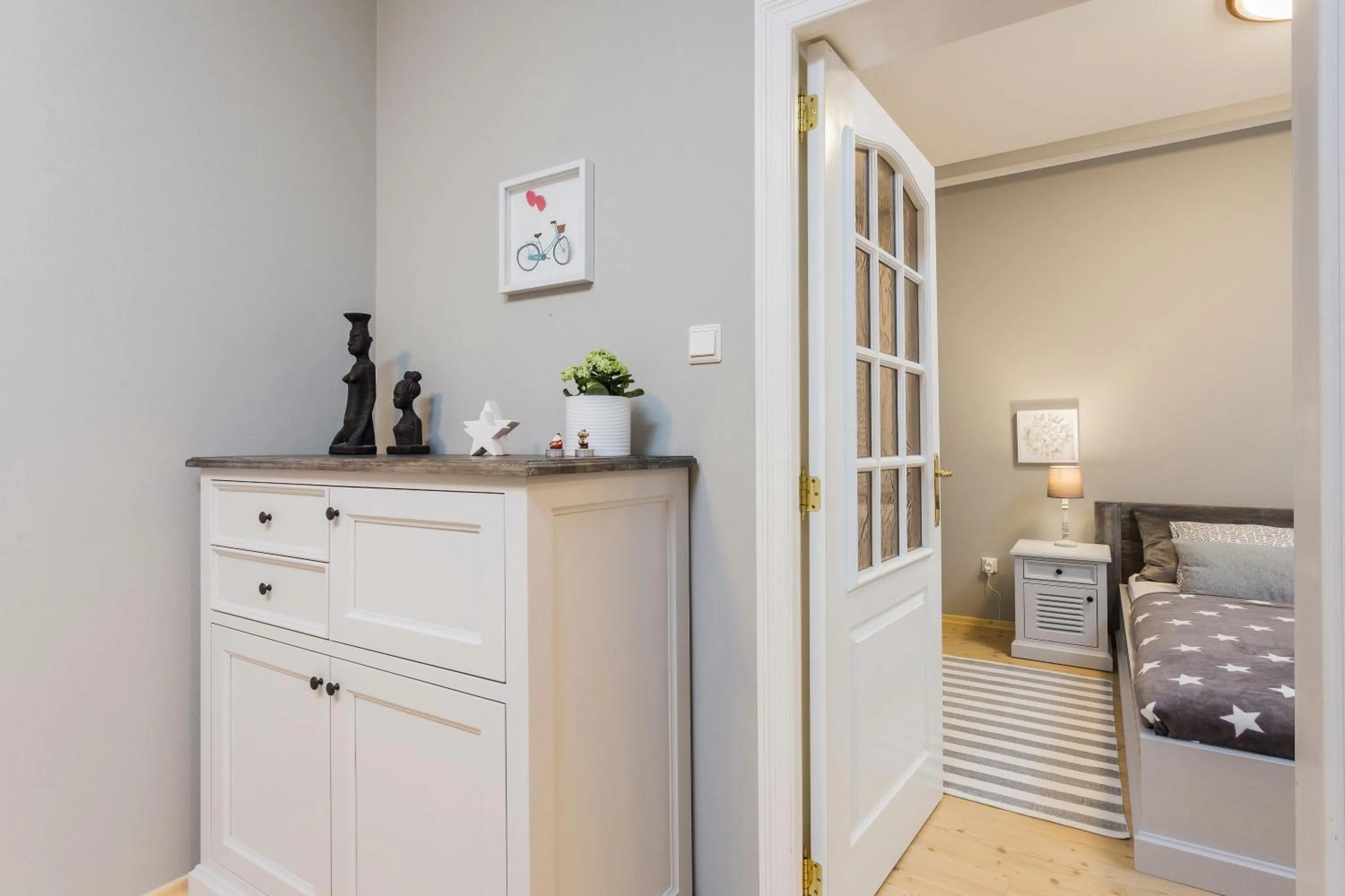 Bedroom, Bed in Mon Plaisir